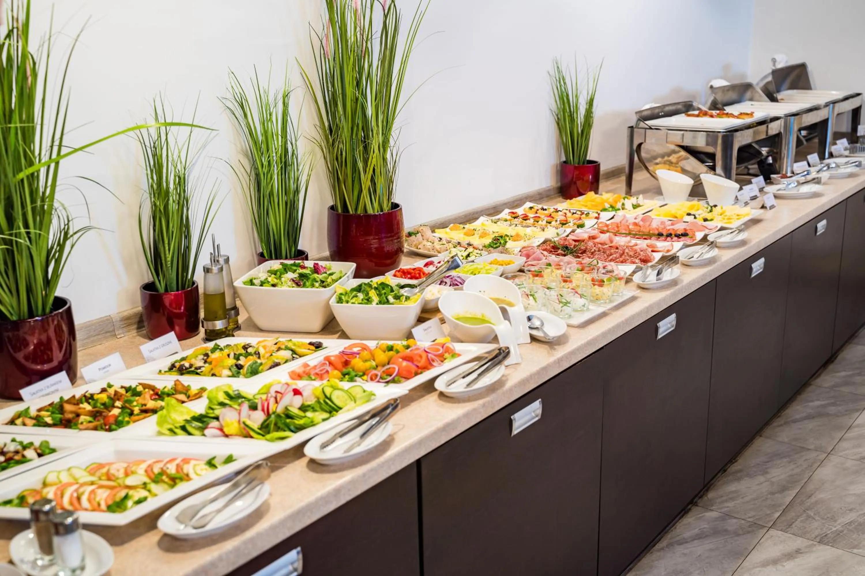 Buffet breakfast in Hotel Kuźnia Napoleońska
