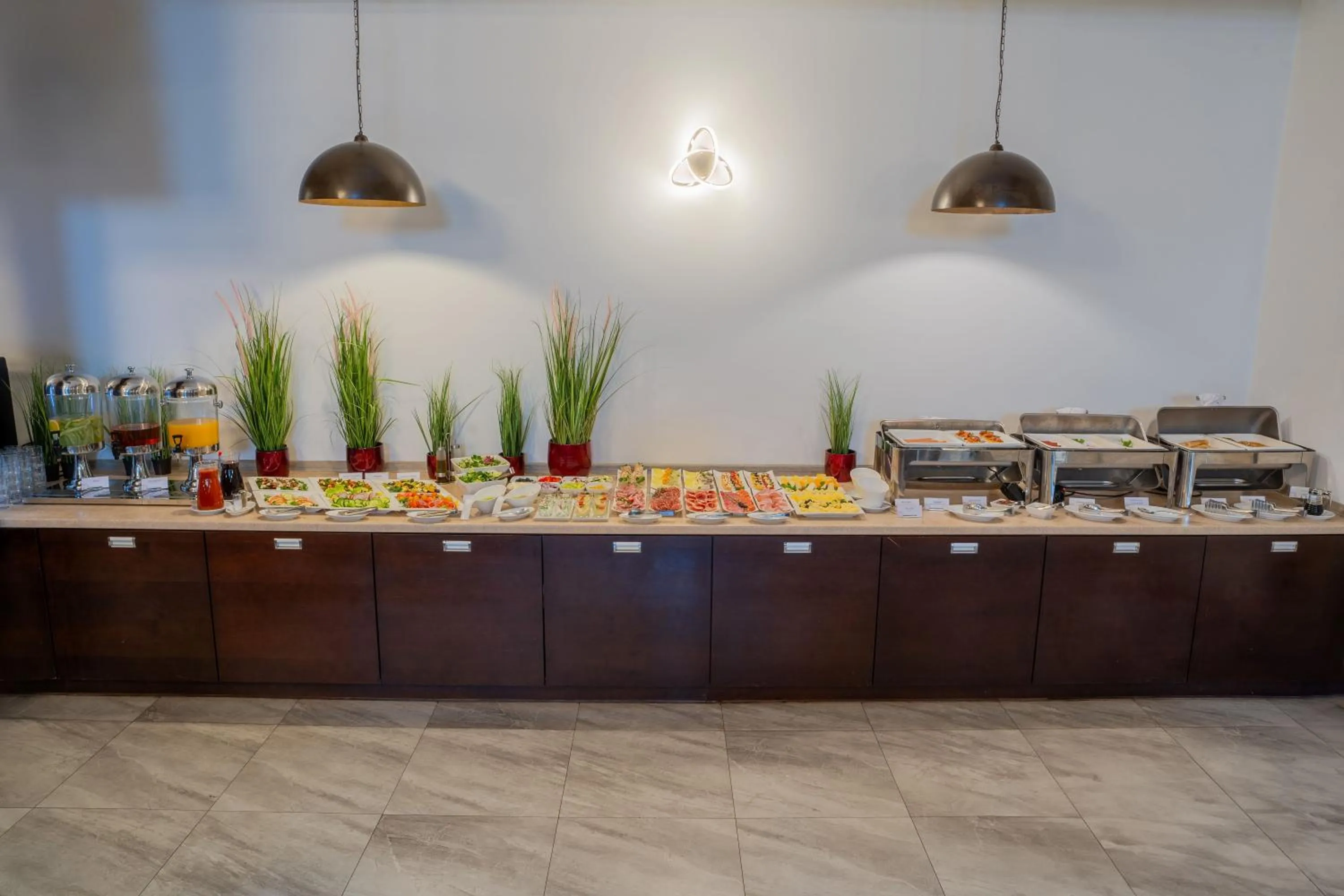 Buffet breakfast in Hotel Kuźnia Napoleońska