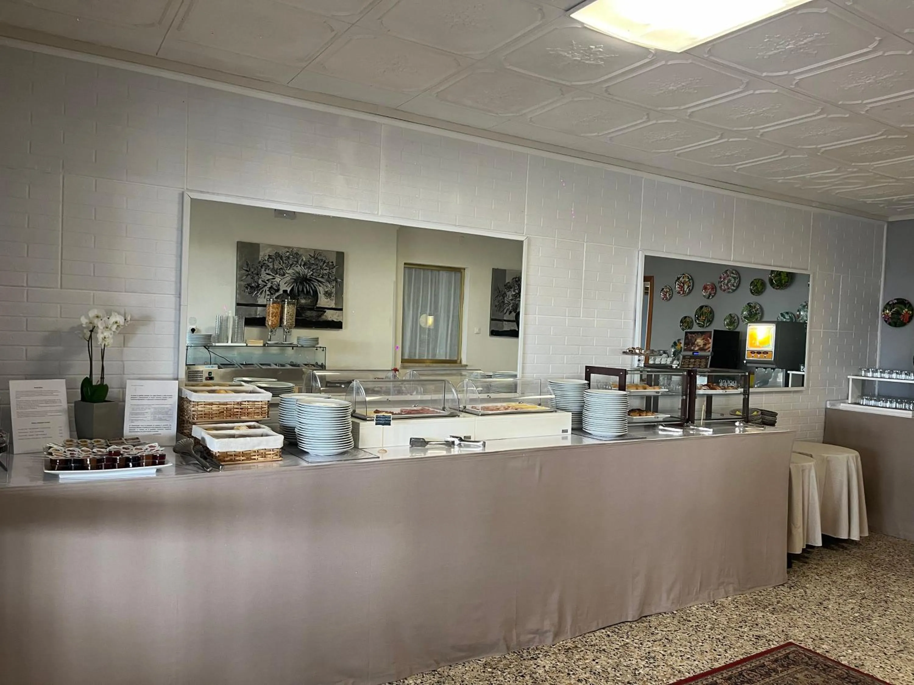 Food in Hotel Silva Frontemare