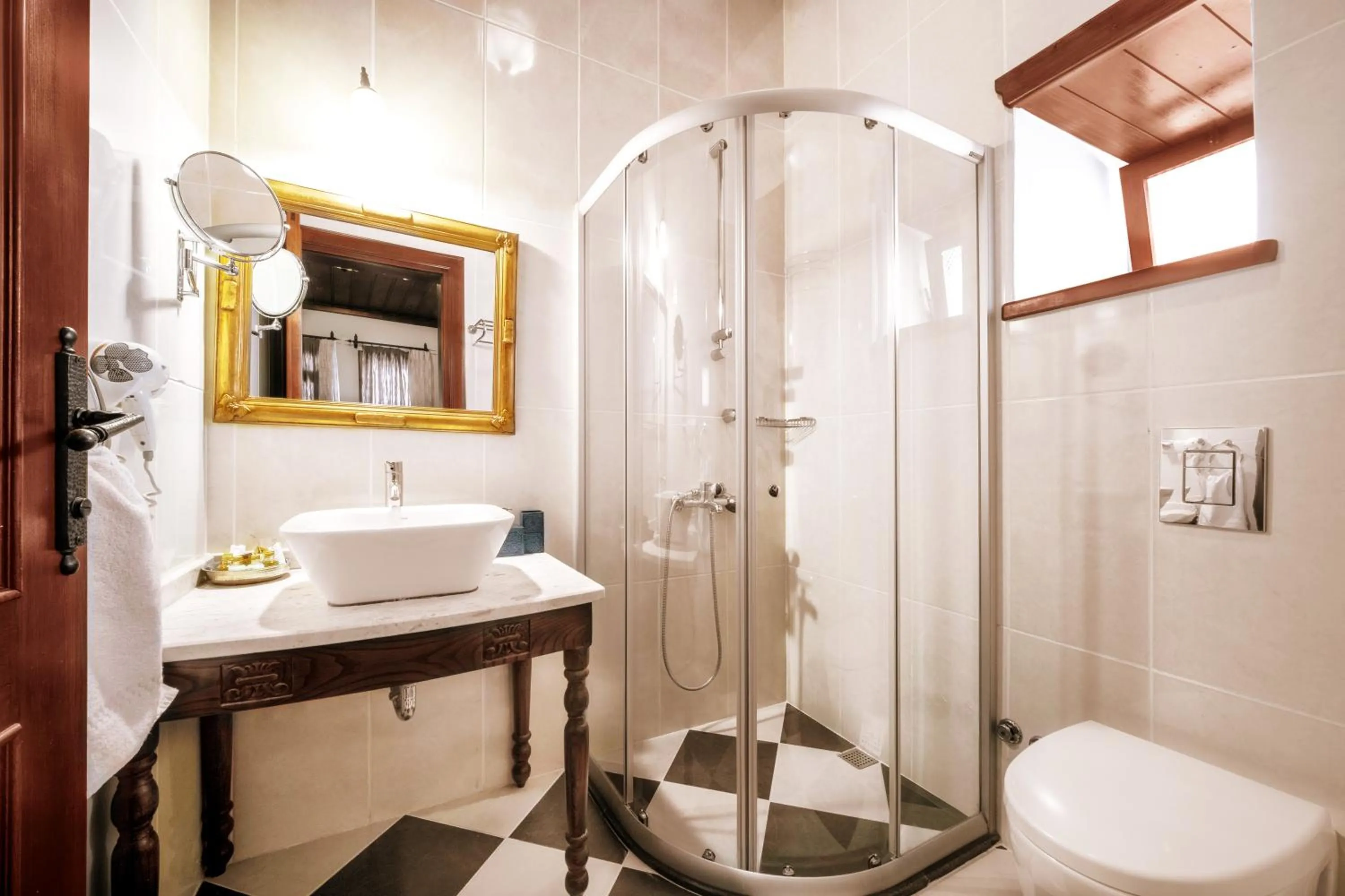 Bathroom in Hotel Villa Turka