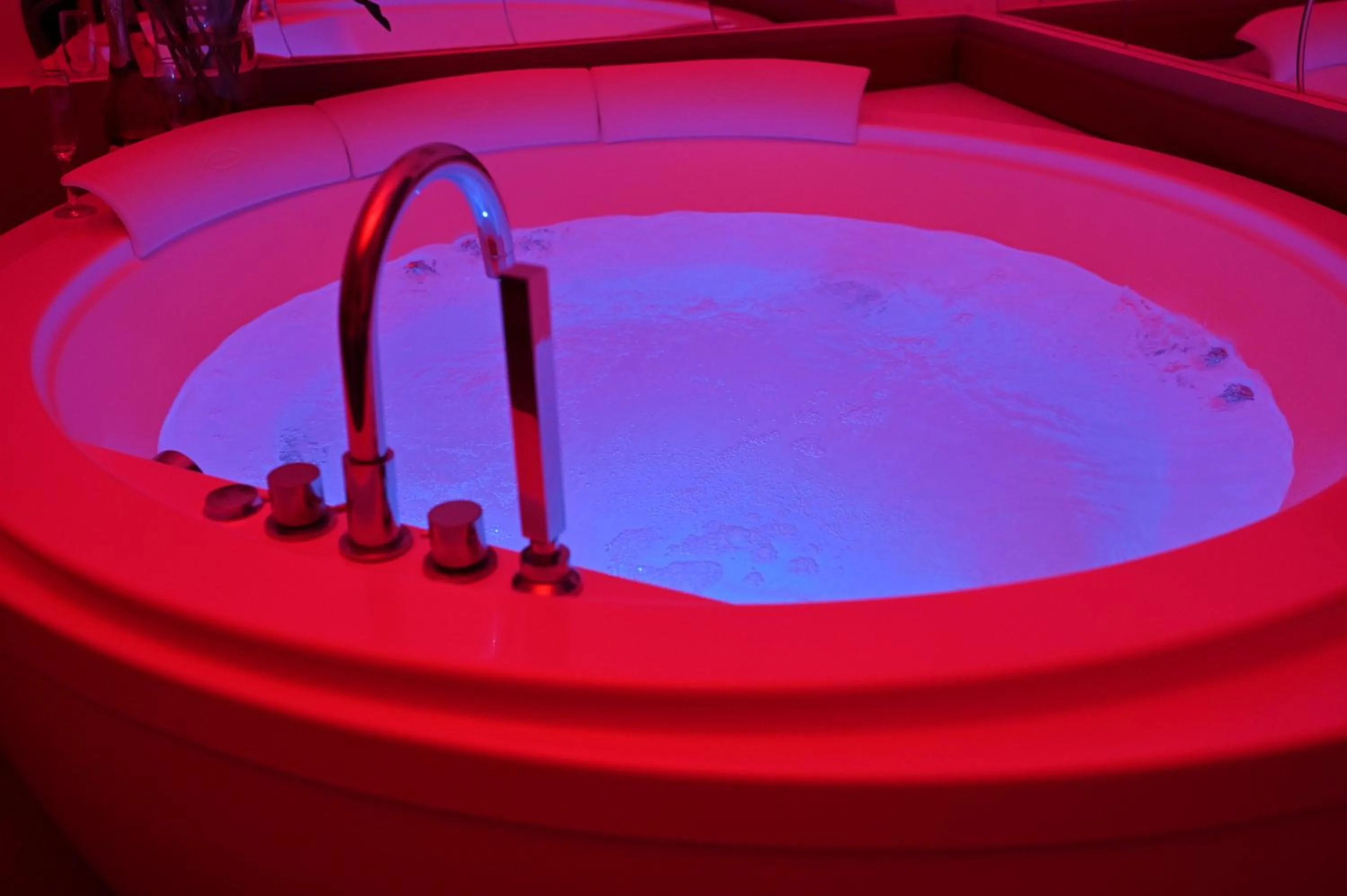 Hot Tub in Regina Margherita Suite