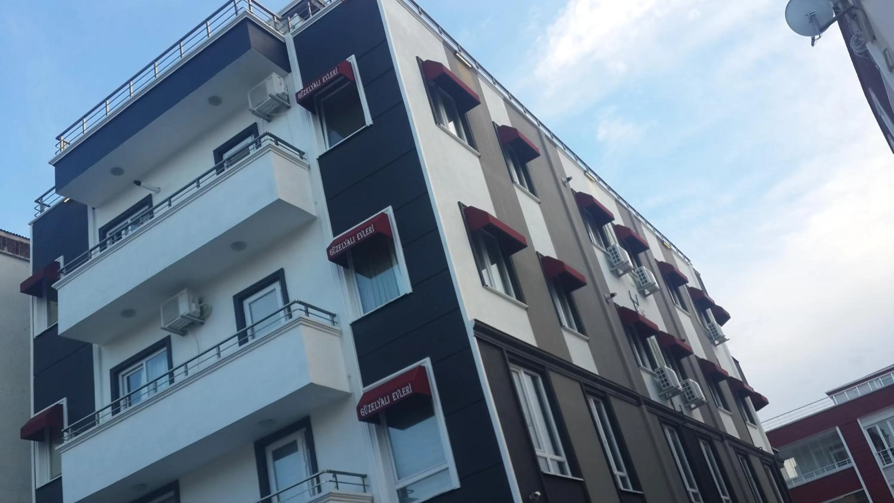 Property building in Güzel Yalı Evleri Residence &Apart Hotel