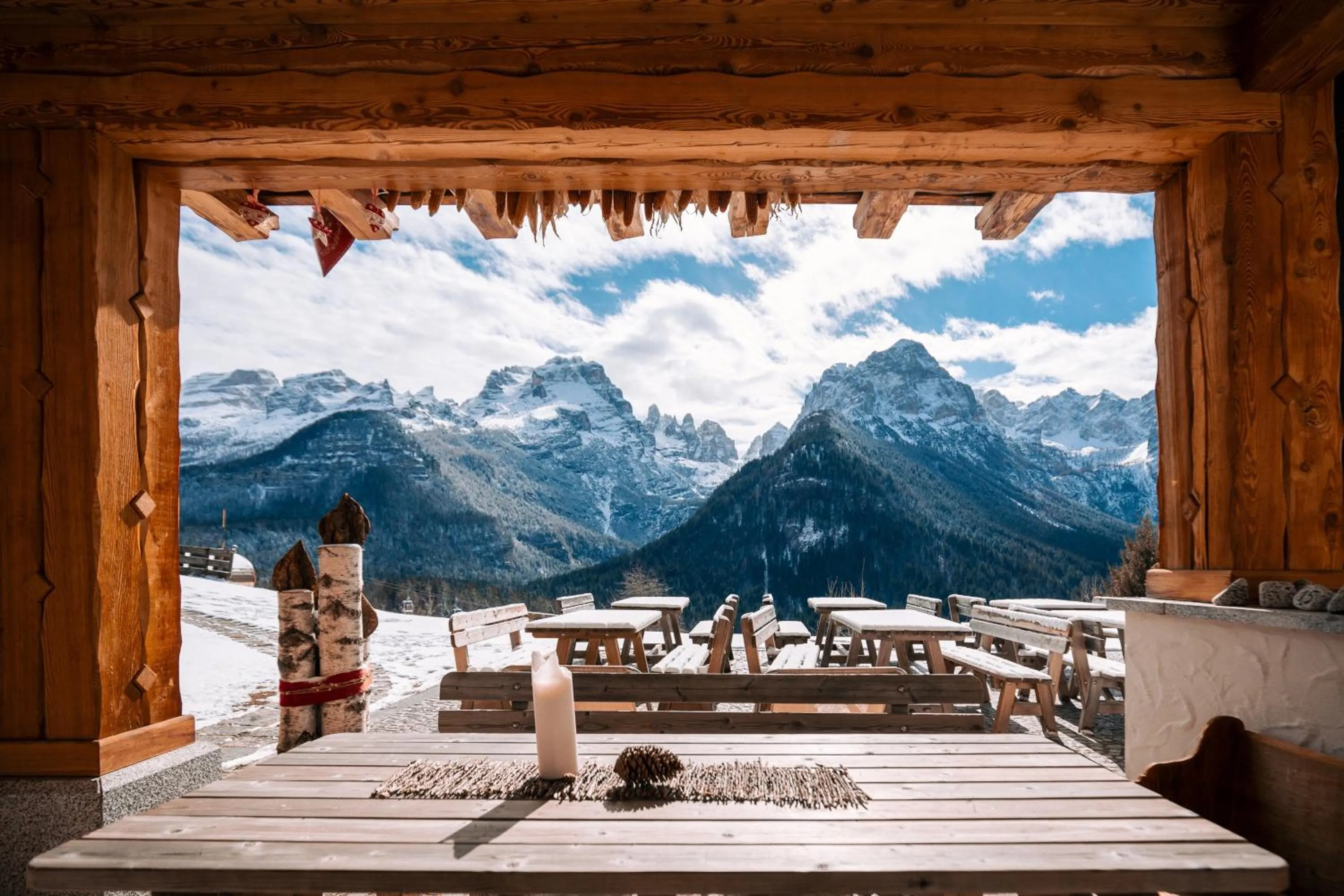 Photo of the whole room in Fogajard Lovely Chalet