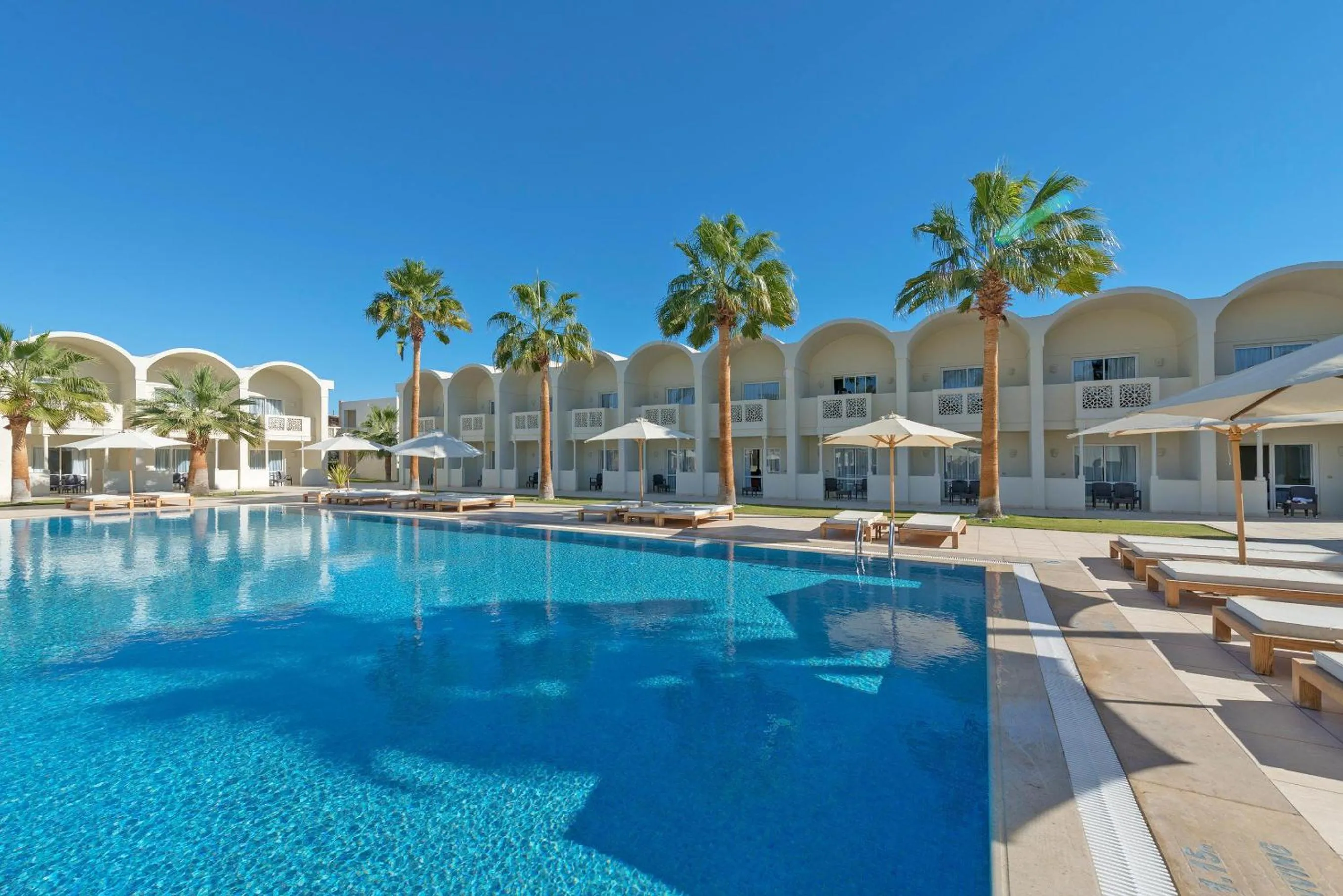 Swimming pool in Reef Oasis Beach Aqua Park Resort