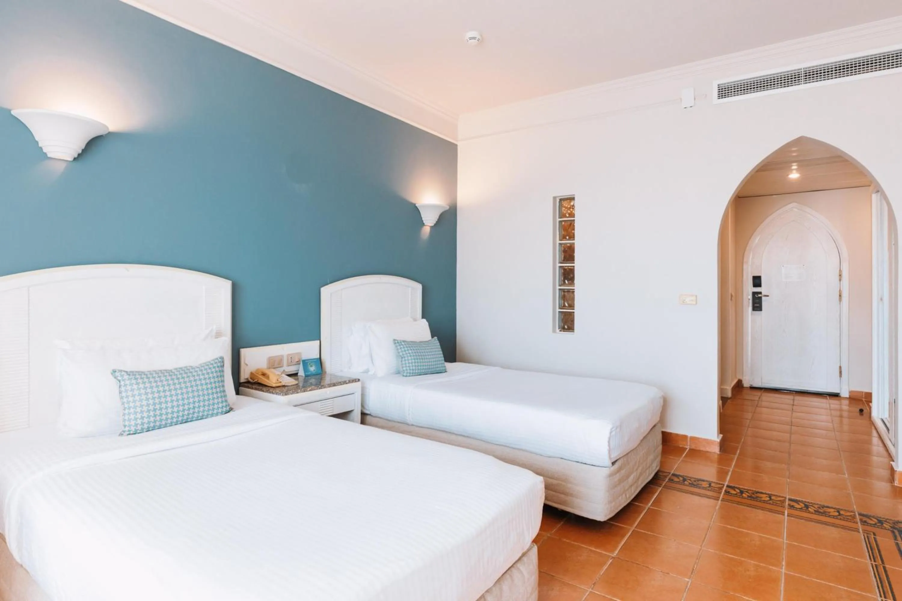 Photo of the whole room, Bed in Reef Oasis Beach Aqua Park Resort