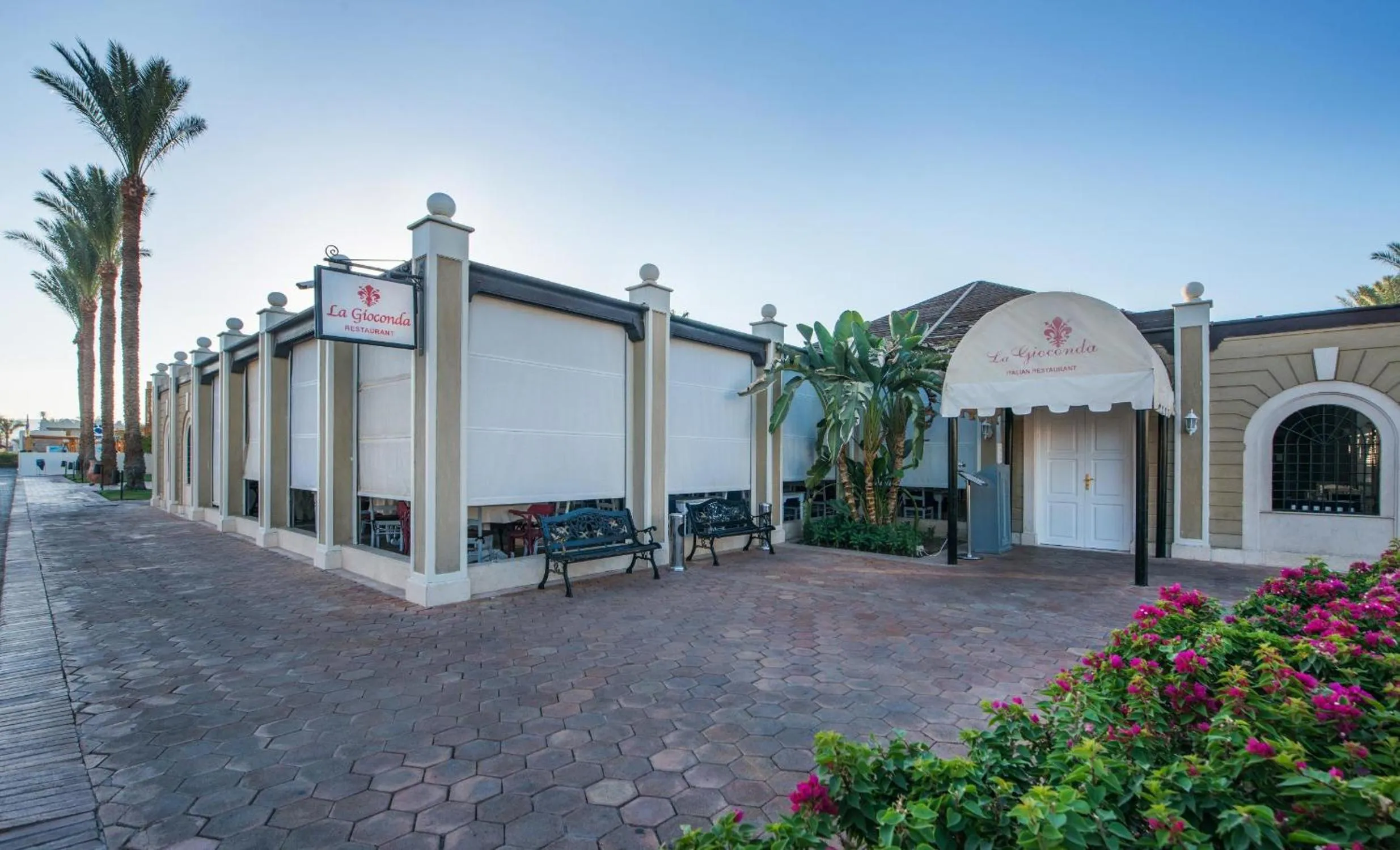 Restaurant/places to eat in Reef Oasis Beach Aqua Park Resort