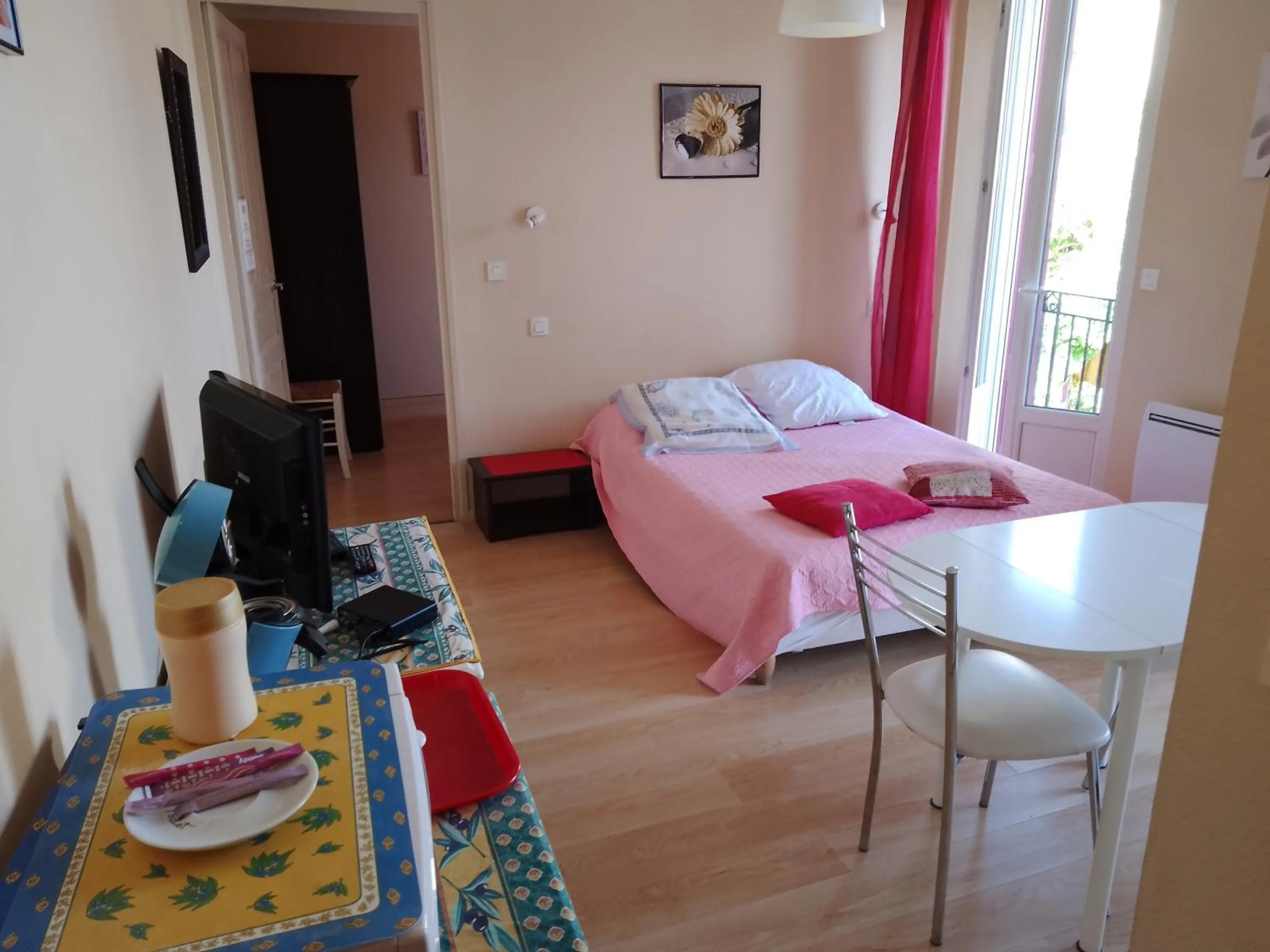 Bed in LE MODERNE VEYNES - Location d'appartements à la nuitée