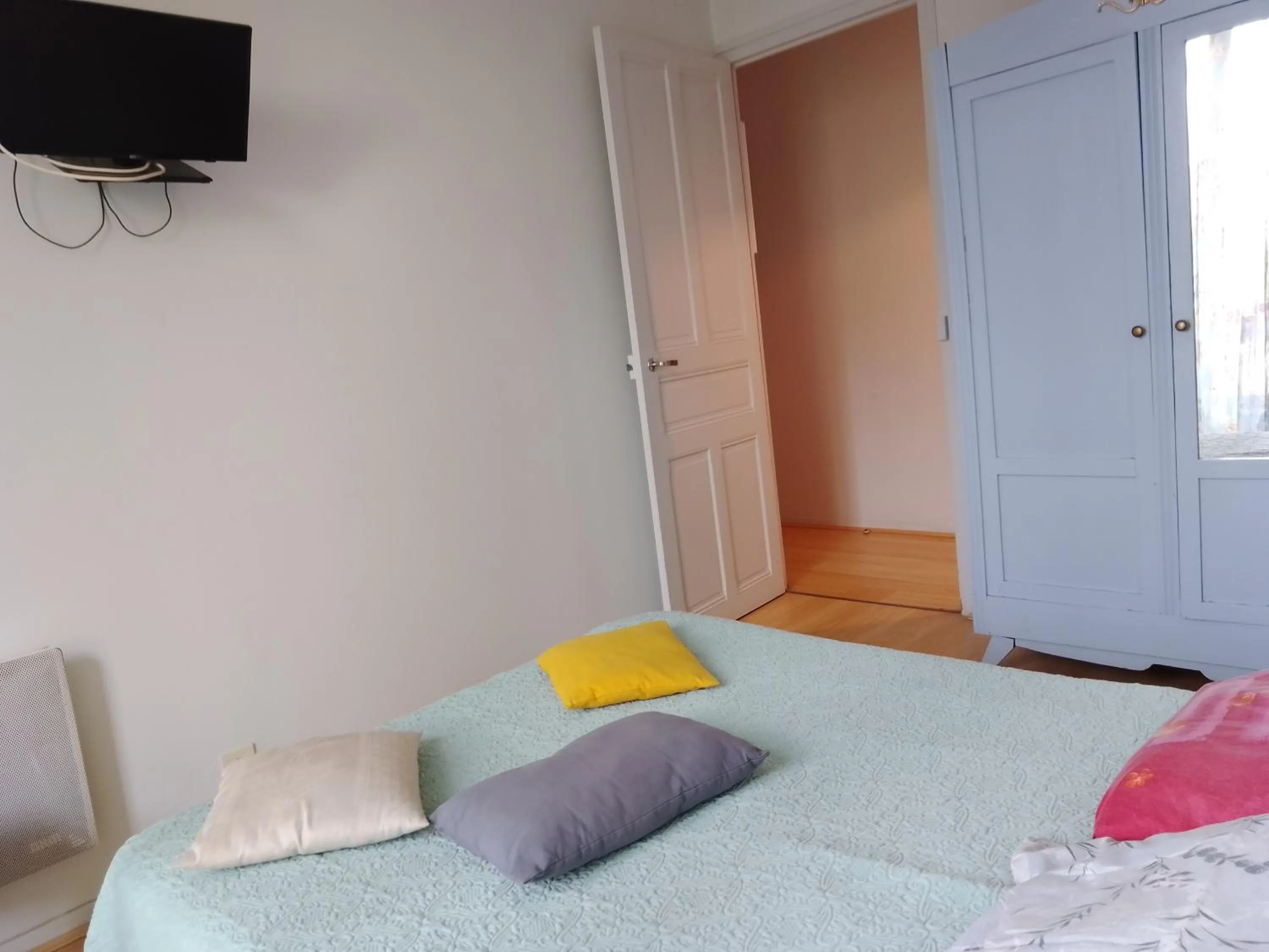 Bed in LE MODERNE VEYNES - Location d'appartements à la nuitée