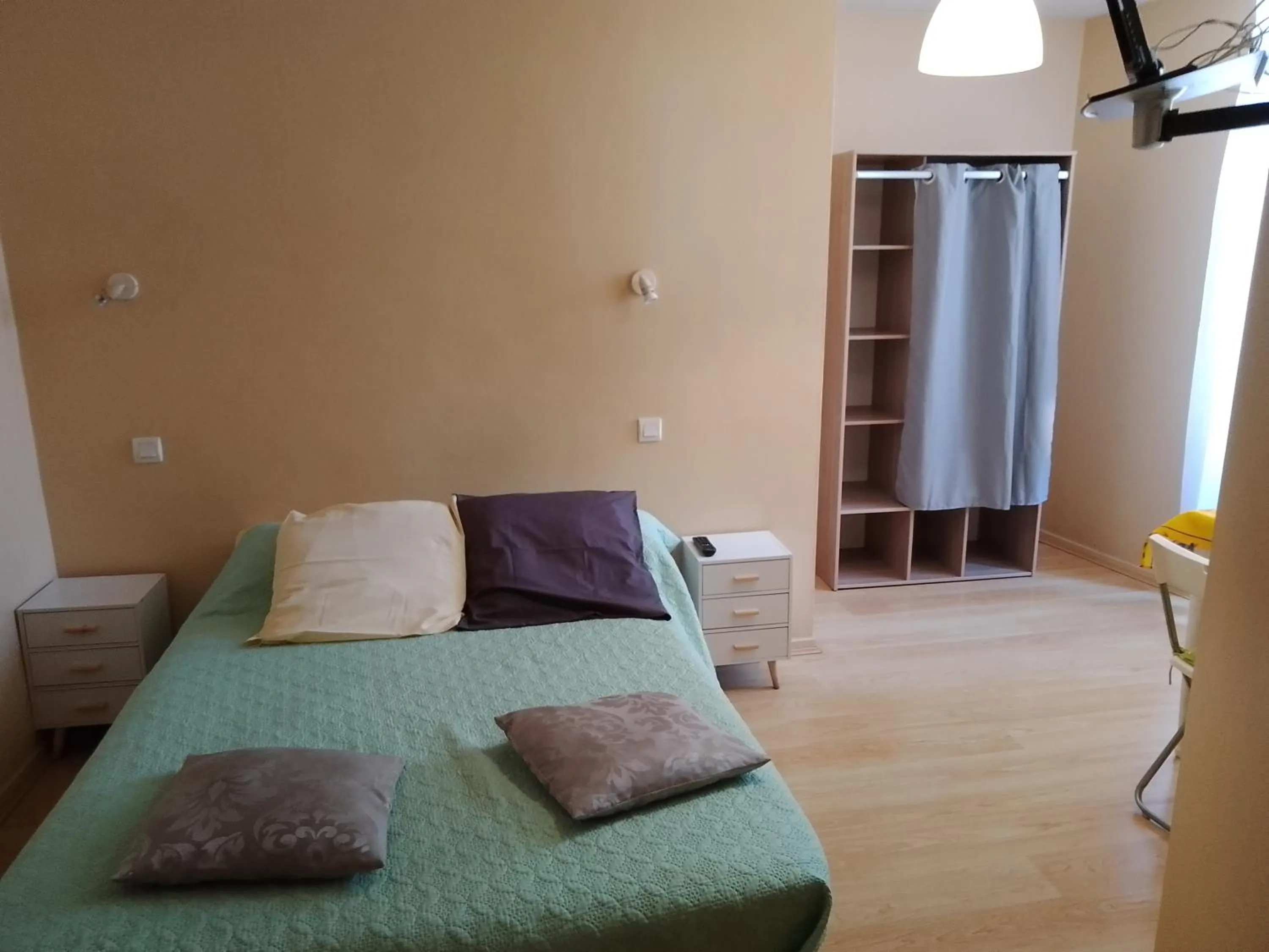 Bed in LE MODERNE VEYNES - Location d'appartements à la nuitée