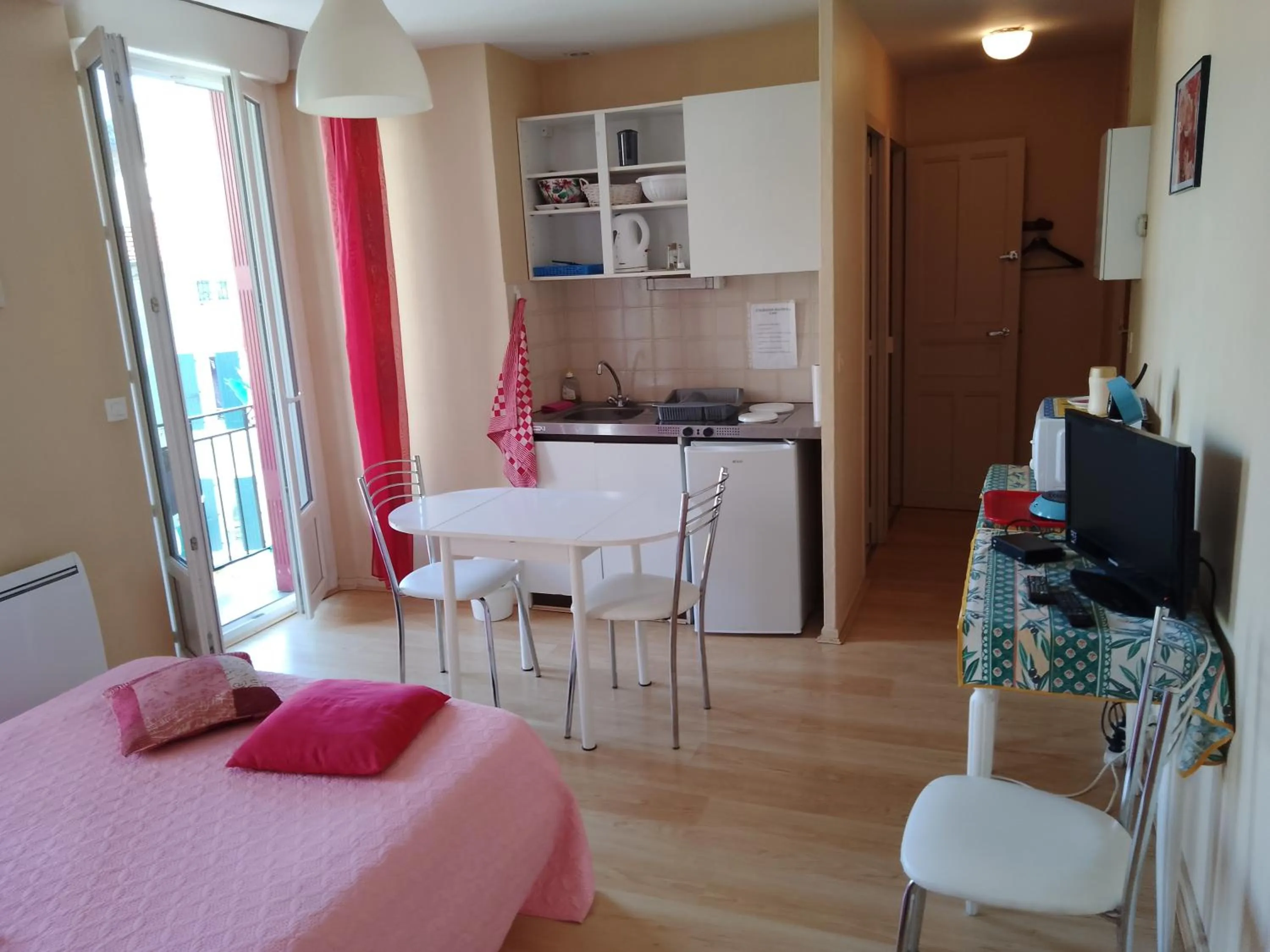 LE MODERNE VEYNES - Location d'appartements à la nuitée