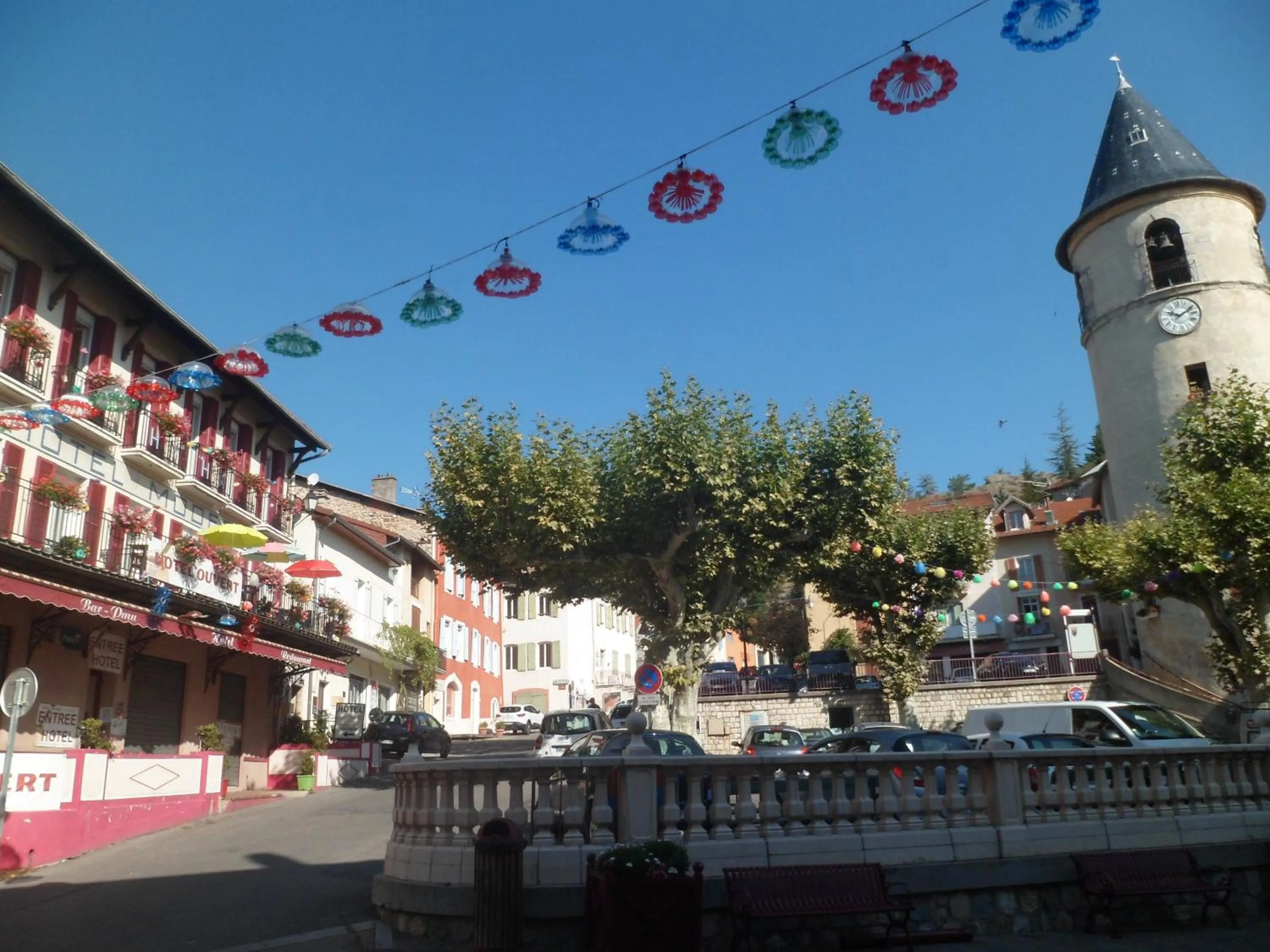 LE MODERNE VEYNES - Location d'appartements à la nuitée