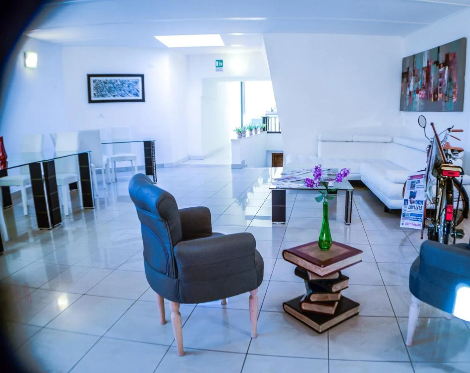 Communal lounge/ TV room in Hotel Darival Nomentana