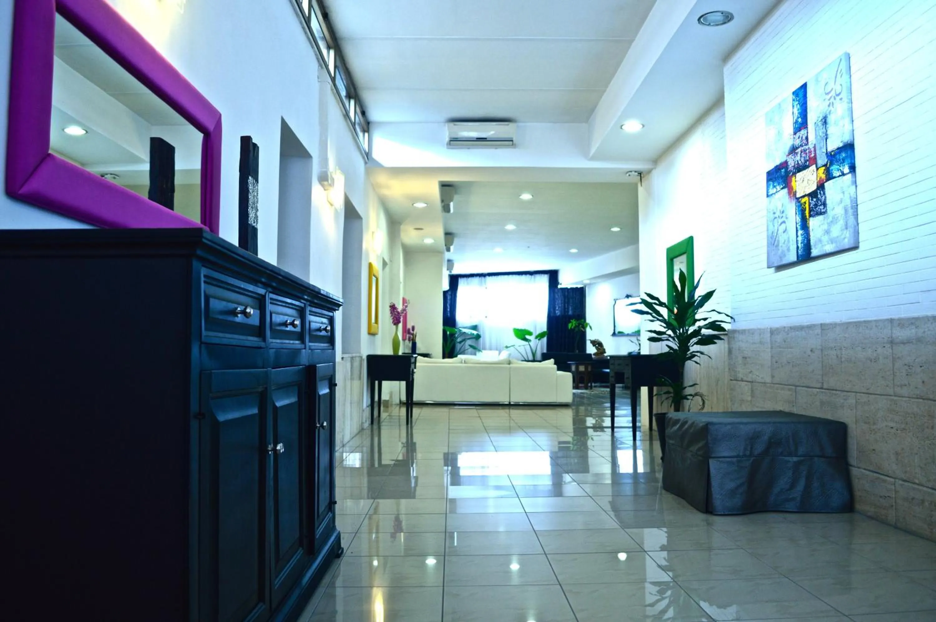 Communal lounge/ TV room in Hotel Darival Nomentana