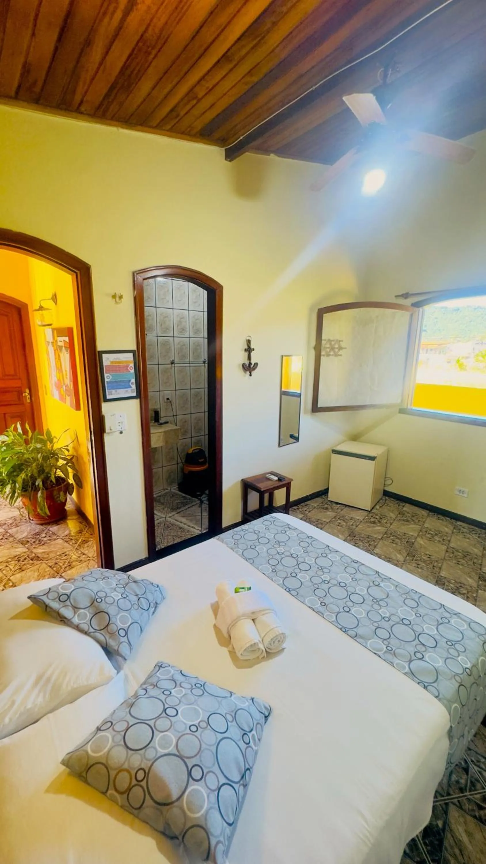 Bed in Pousada Parque Imperial no centro de Paraty