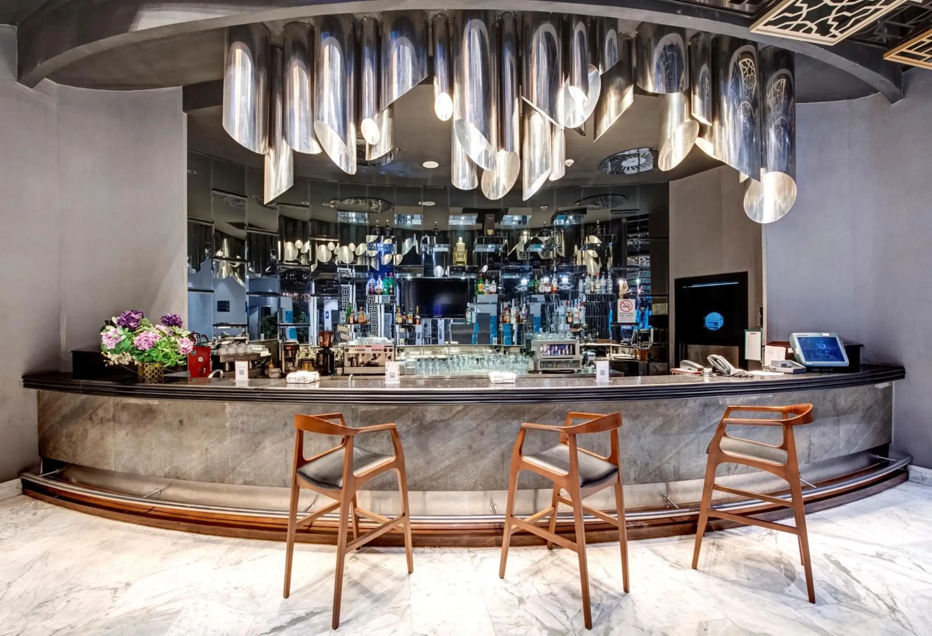 Lounge or bar in The Elysium Taksim Lounge or bar in The Elysium Taksim