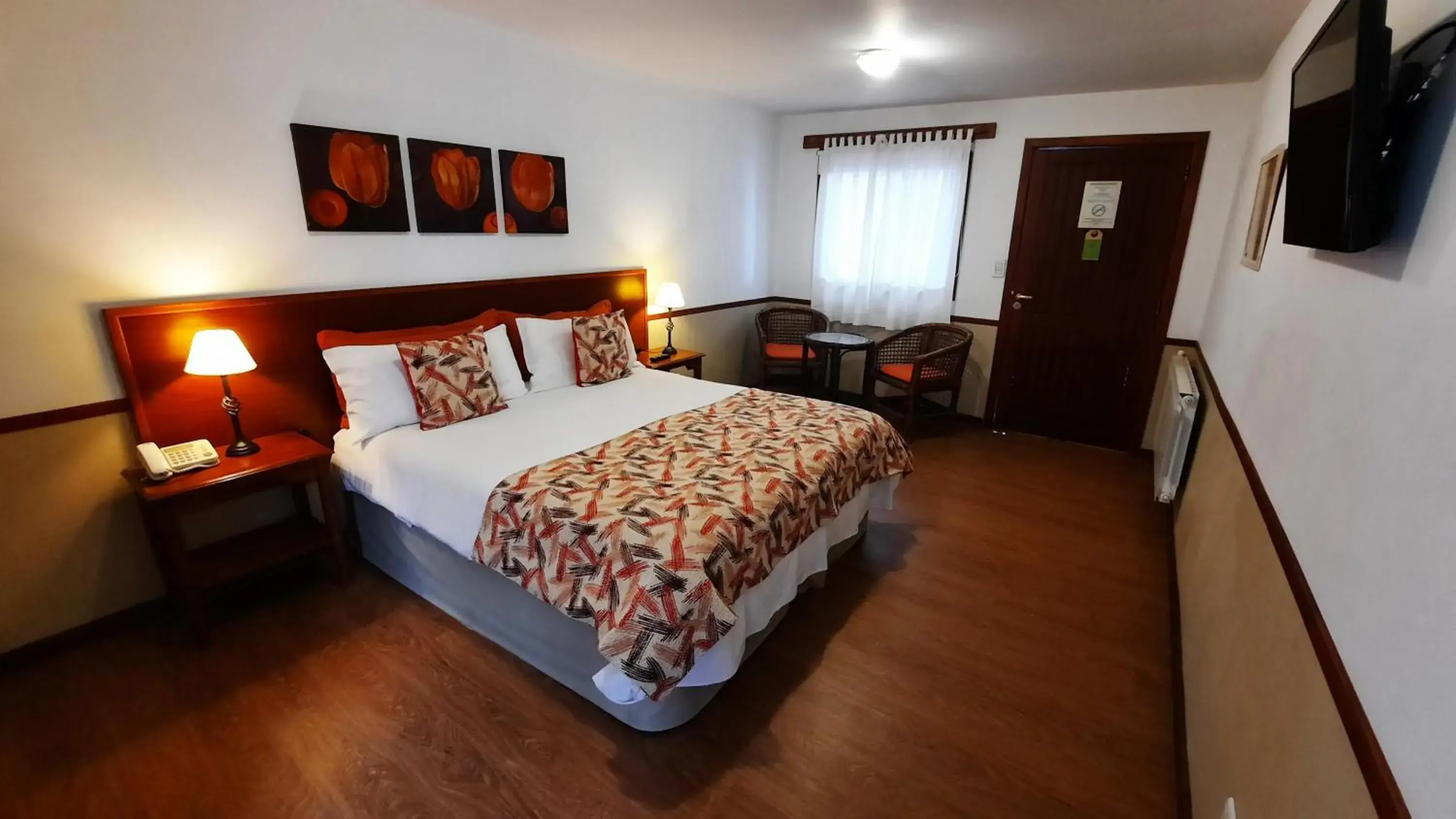 Photo of the whole room, Bed in Hotel Austral Ushuaia Photo of the whole room, Bed in Hotel Austral Ushuaia