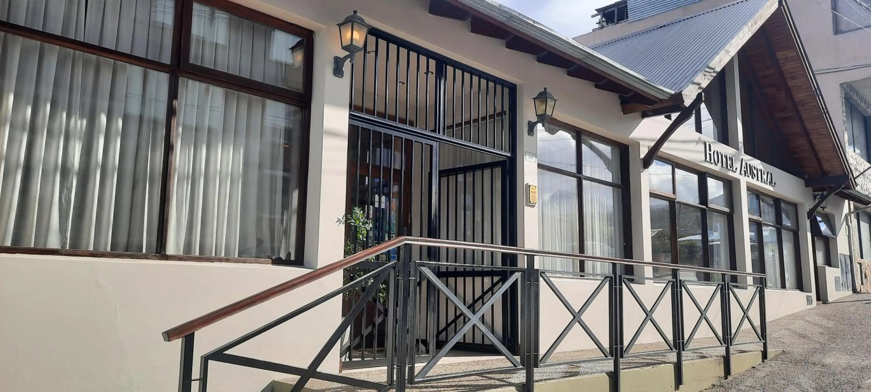Property building in Hotel Austral Ushuaia