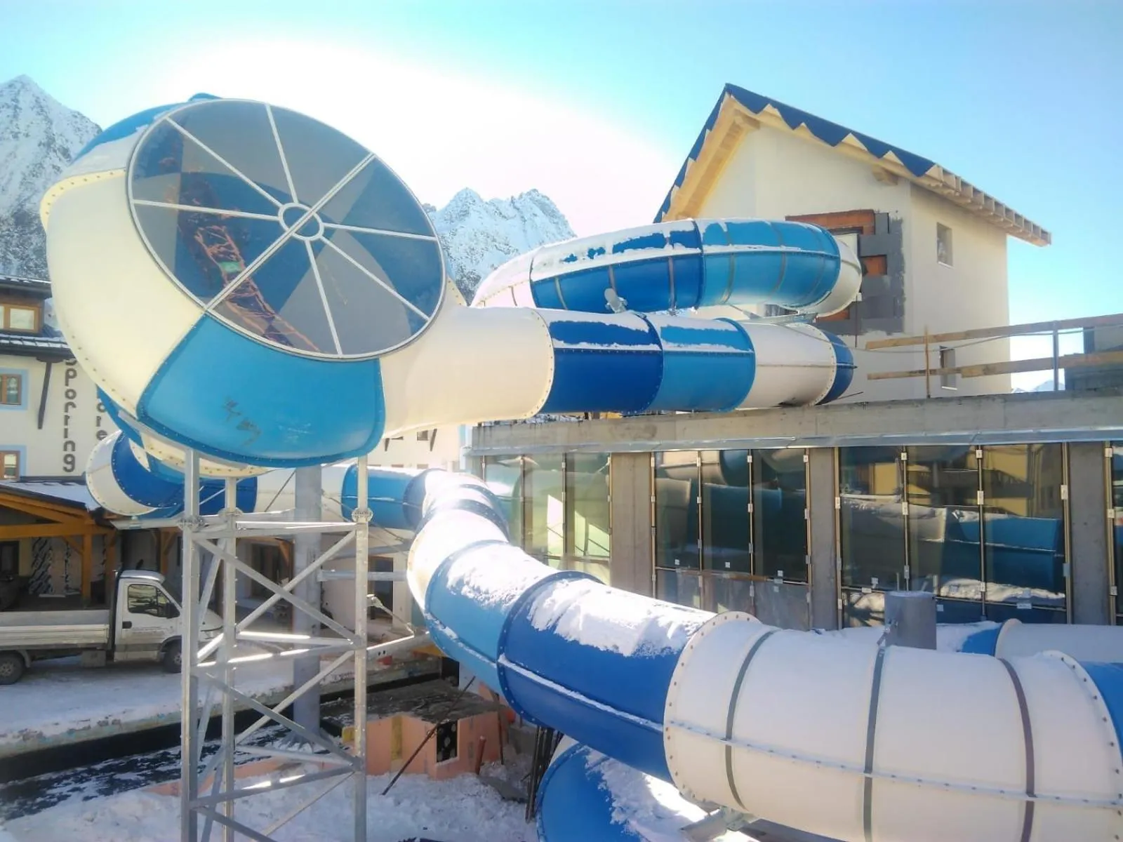 Spa and wellness centre/facilities in Sporting Hotel