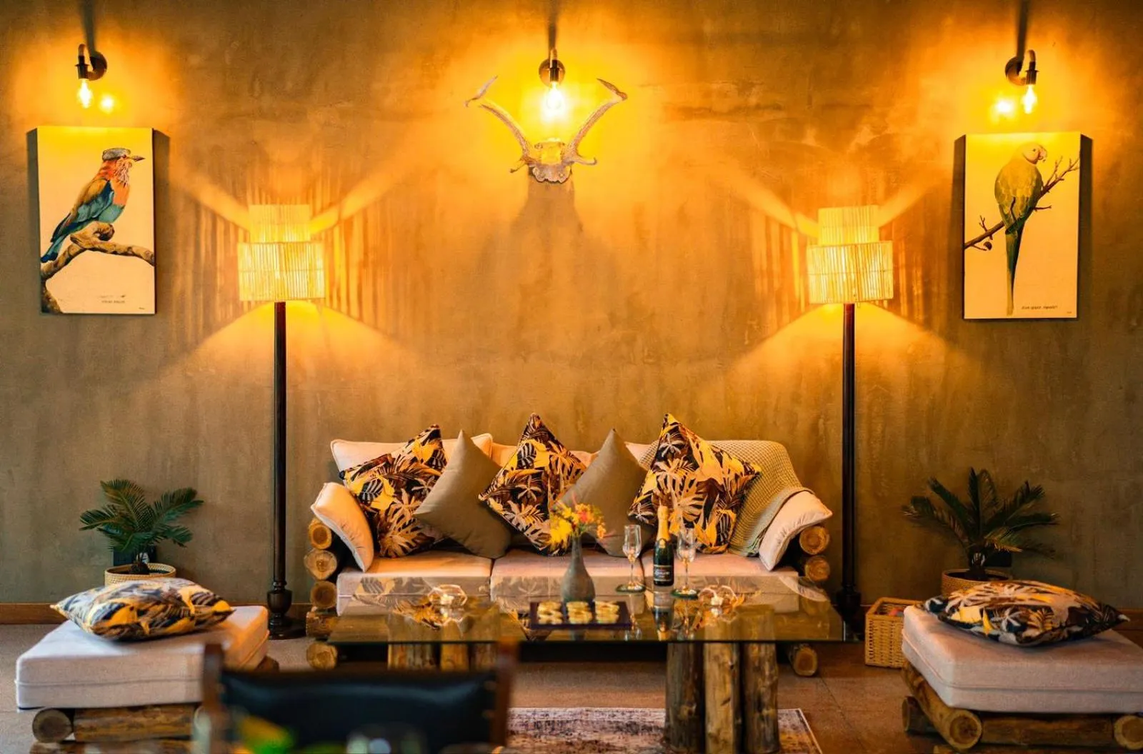 Living room in Flameback Eco Lodge