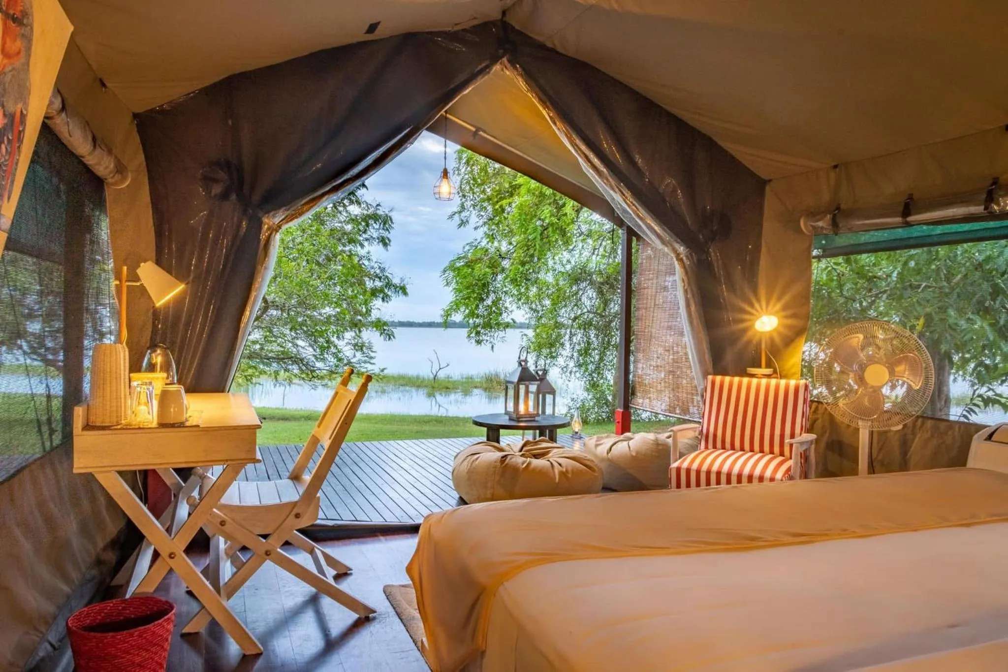 Bed in Flameback Eco Lodge