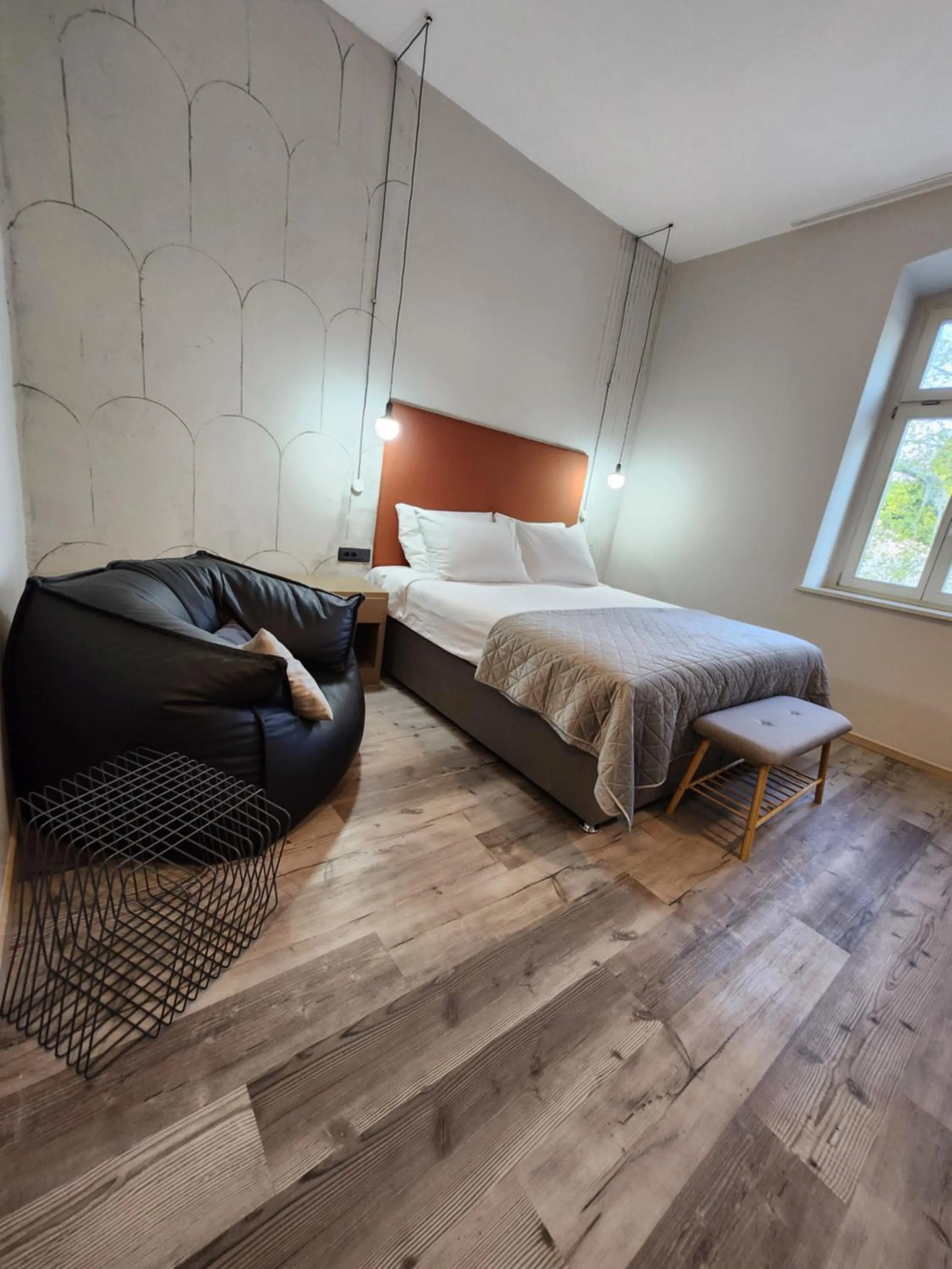 Bedroom, Bed in Hotel Amfiteatar