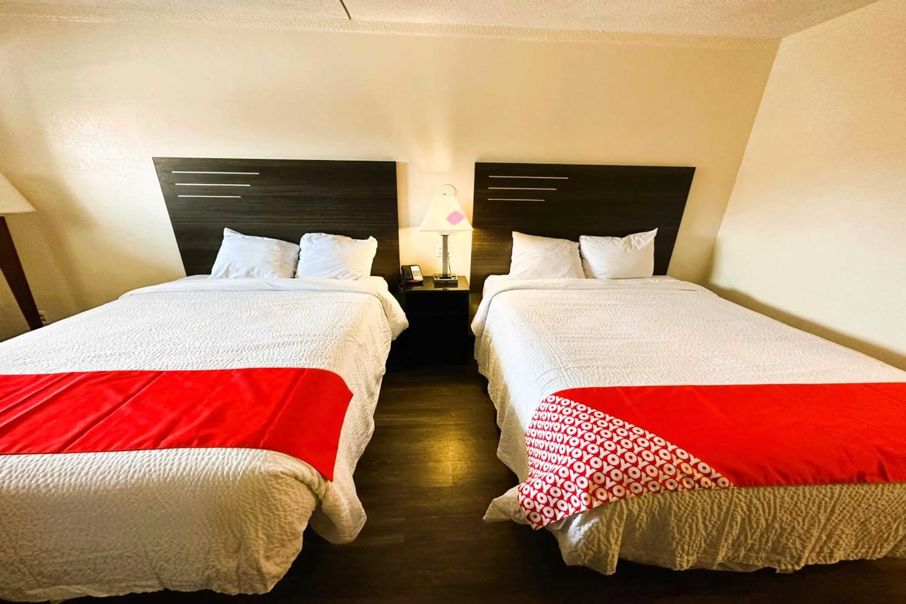 Bed in Oyo Hotel San Antonio Lackland AFB Seaworld Hwy 90 W