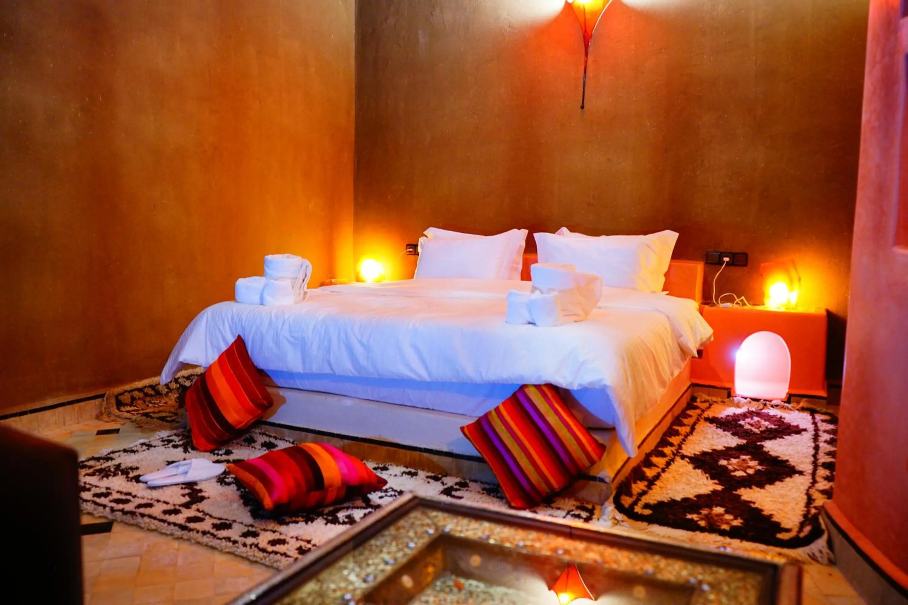 Bed in Kasbah Hotel Ziz Palace Rissani