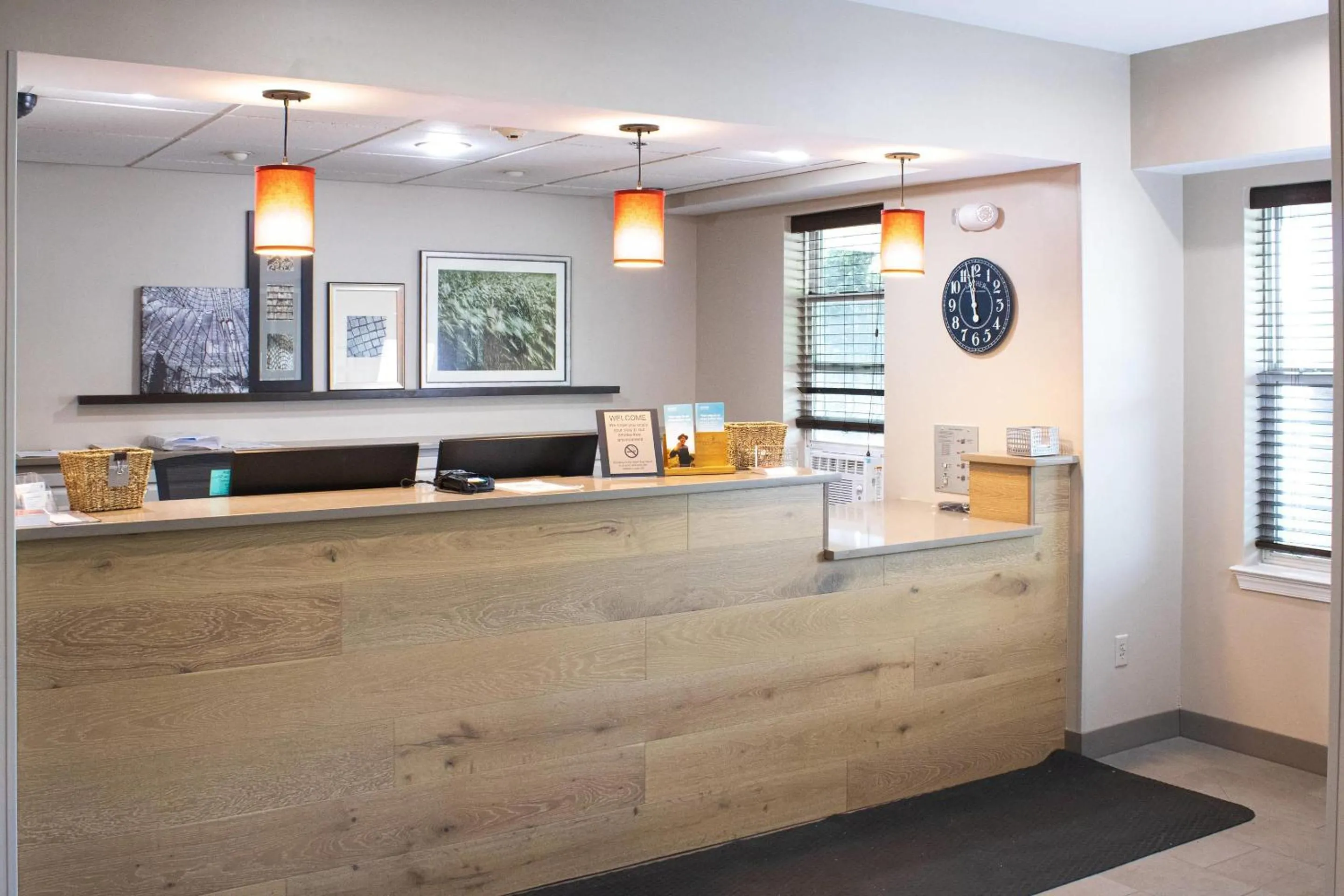 Lobby or reception in Country Inn & Suites by Radisson, Carlisle, PA