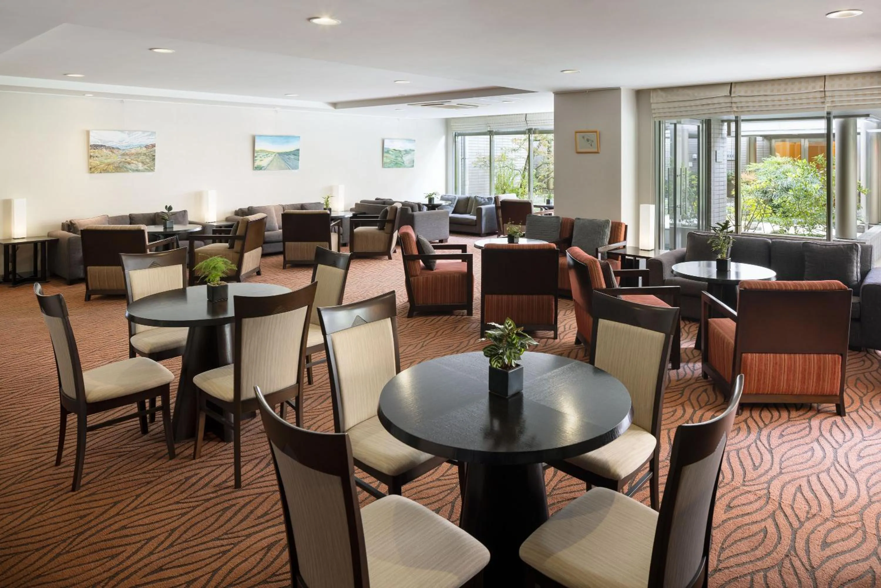 Communal lounge/ TV room in Oakwood Residence Aoyama Tokyo