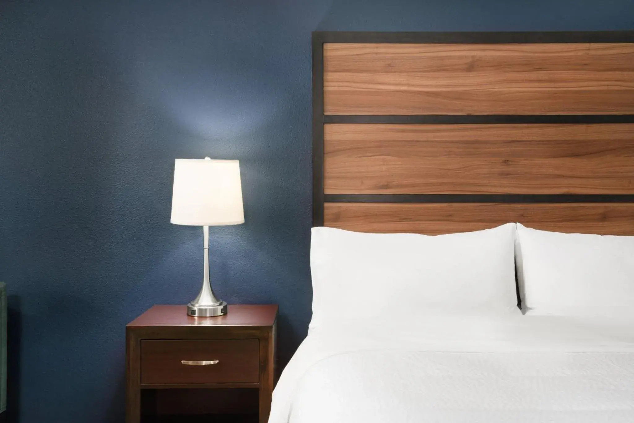 Photo of the whole room, Bed in Garner Hotel Topeka West by IHG Photo of the whole room, Bed in Garner Hotel Topeka West by IHG