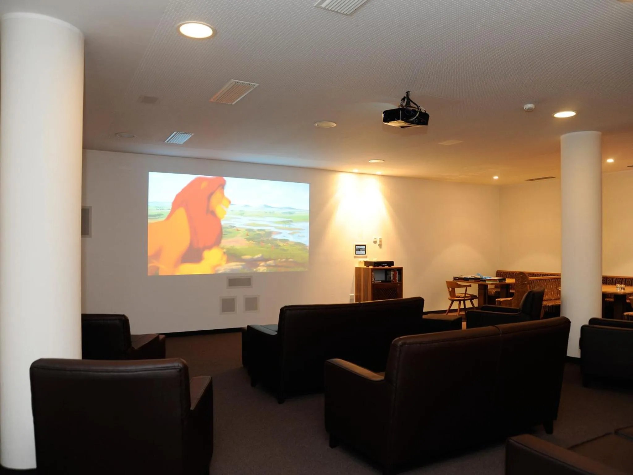 Entertainment in Hotel Sulfner