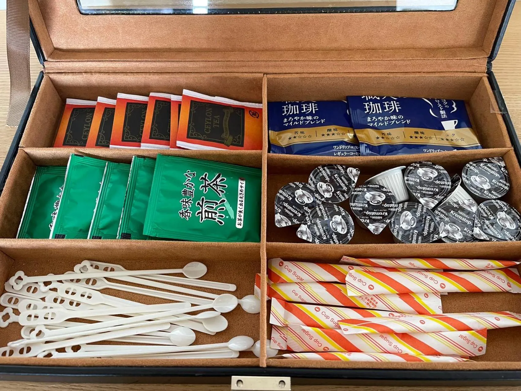 Coffee/tea facilities in Sea View Court Kobe