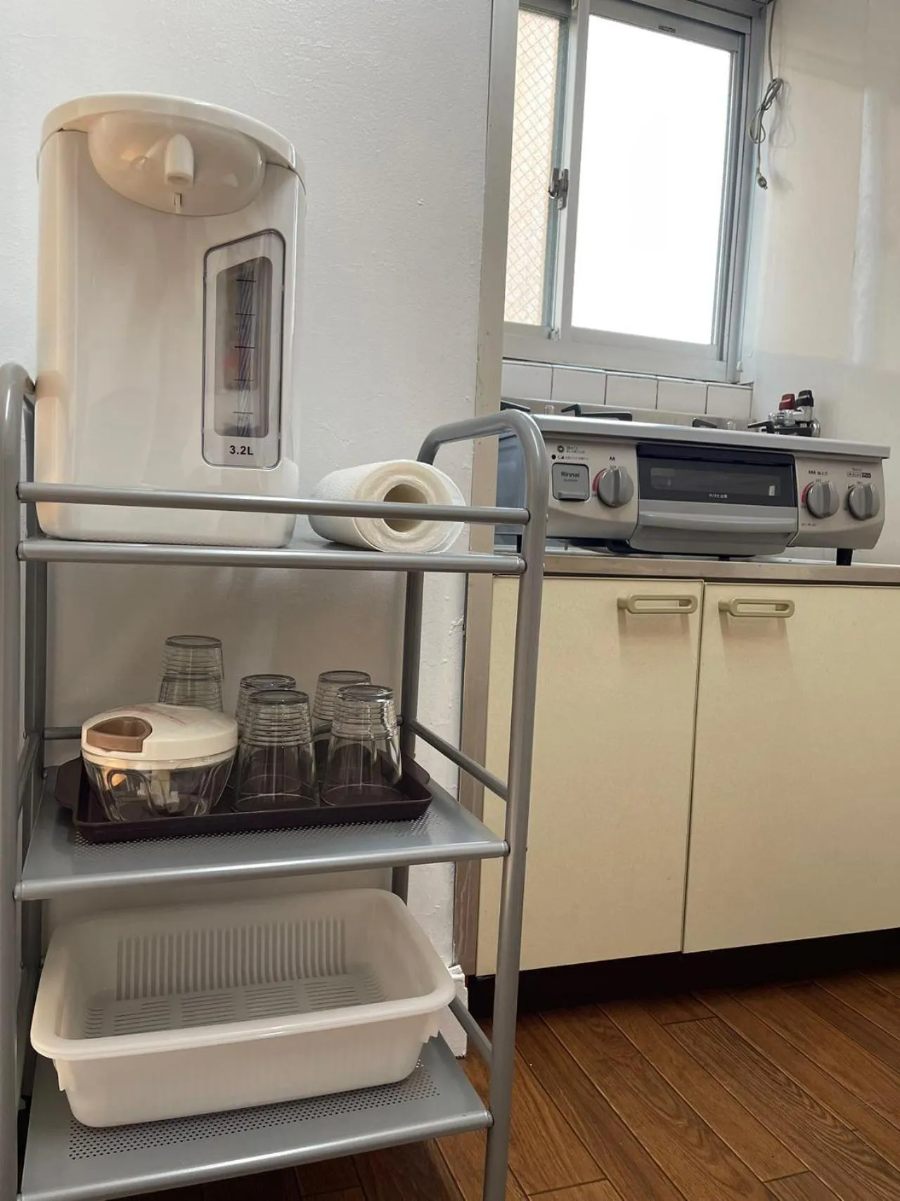 Kitchen or kitchenette in Sea View Court Kobe