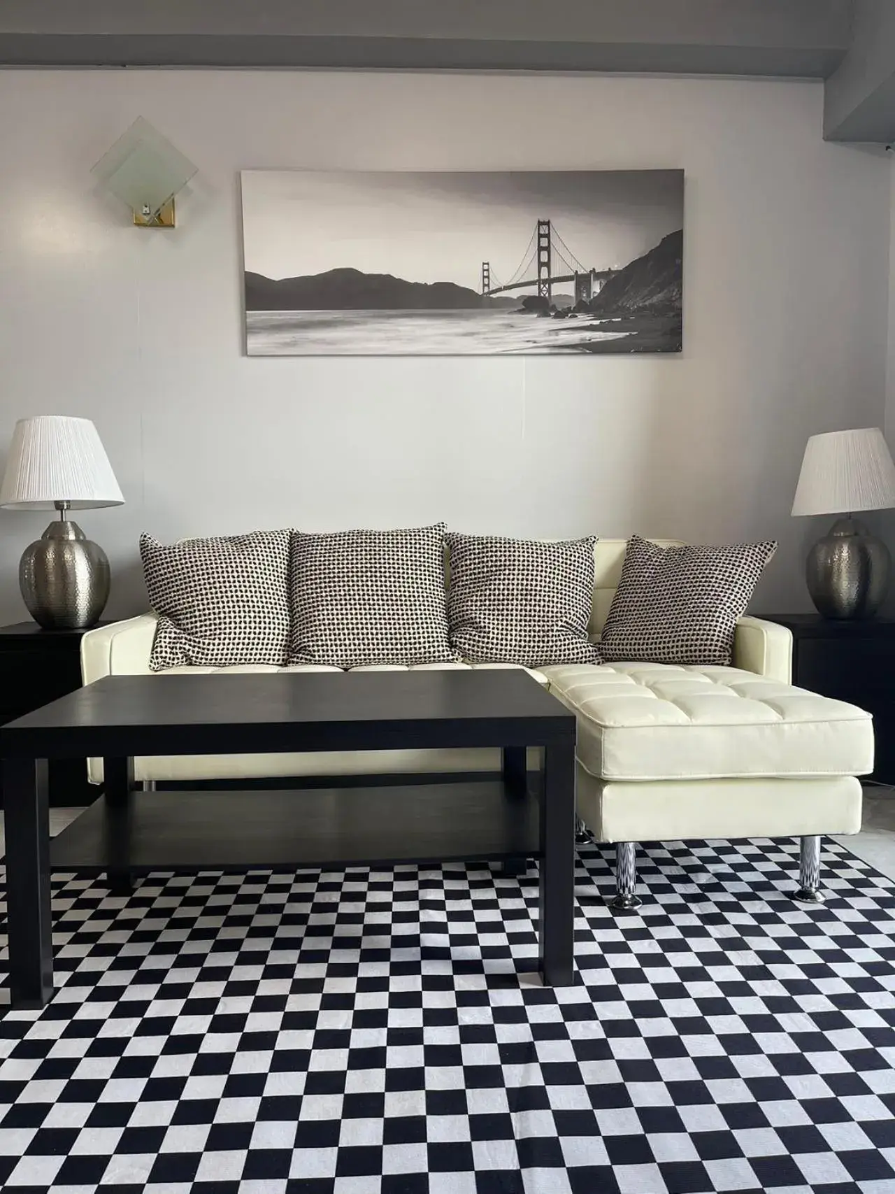 Living room in Sea View Court Kobe Living room in Sea View Court Kobe