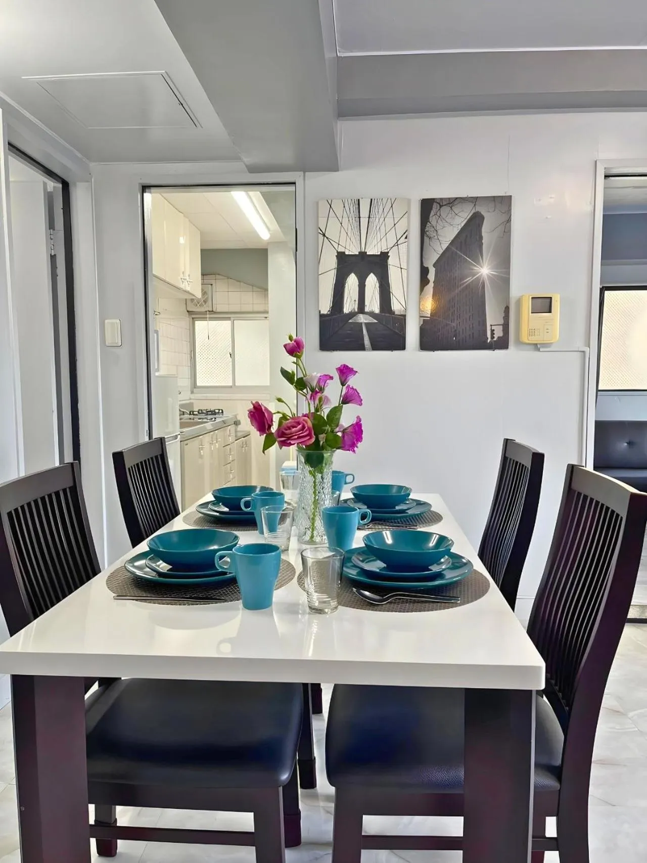 Dining area in Sea View Court Kobe