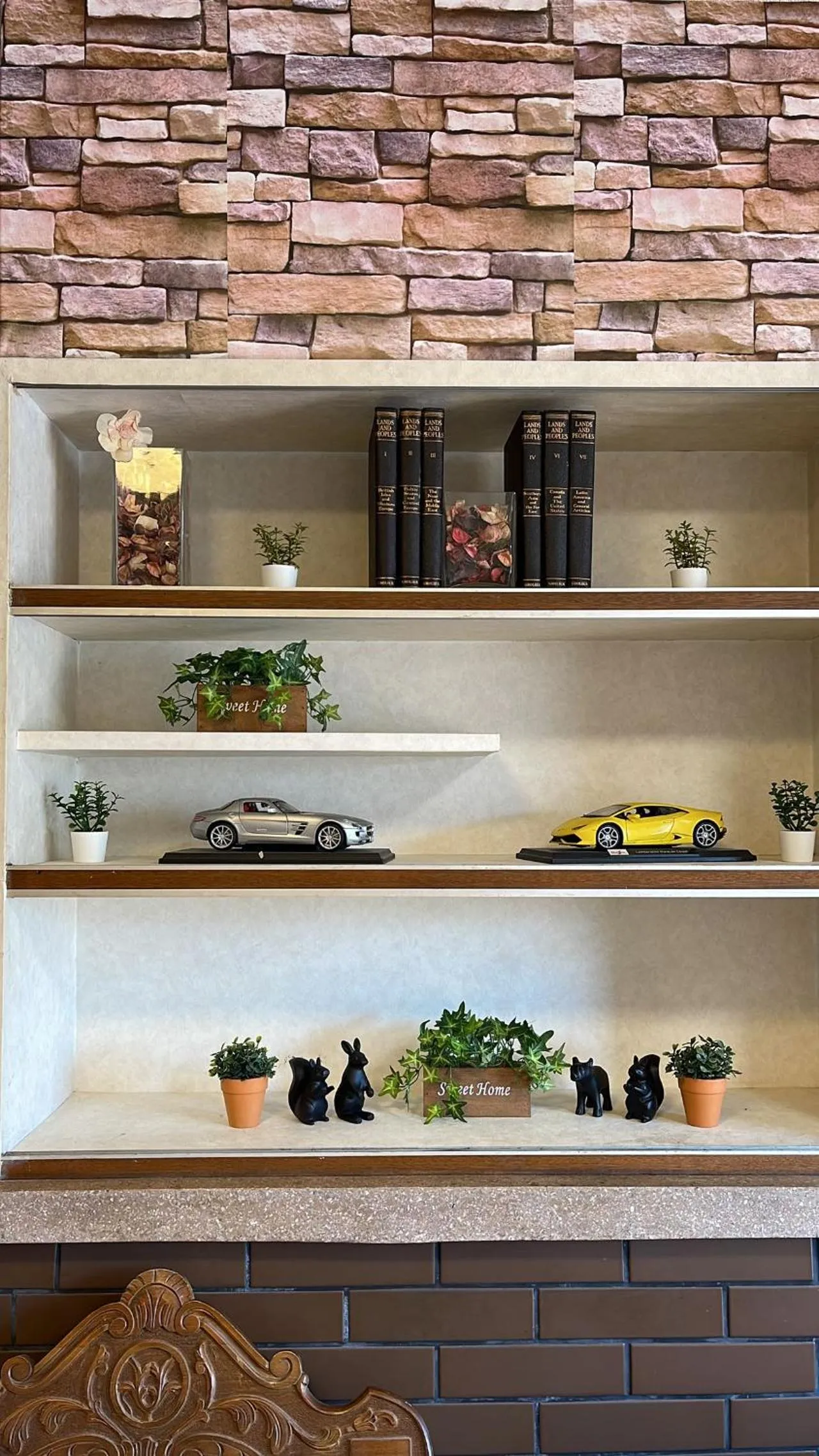 Decorative detail in Sea View Court Kobe