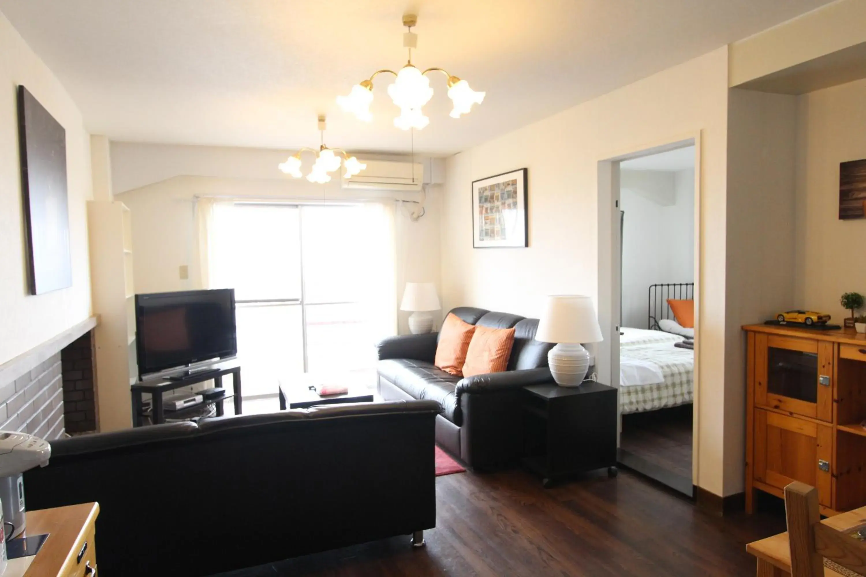 Living room, Bed in Sea View Court Kobe Living room, Bed in Sea View Court Kobe