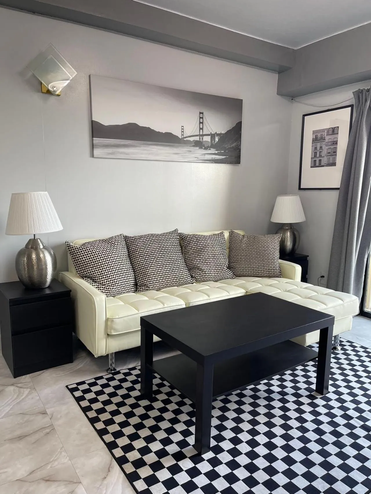 Seating area in Sea View Court Kobe