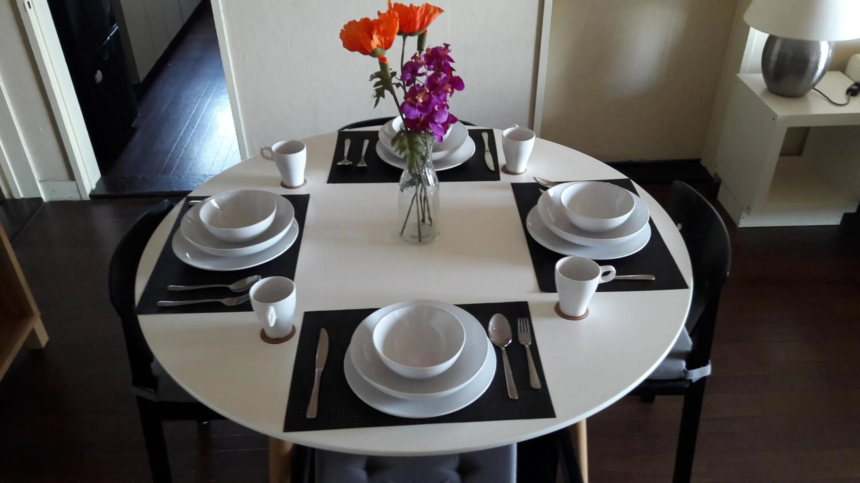 Coffee/tea facilities in Sea View Court Kobe