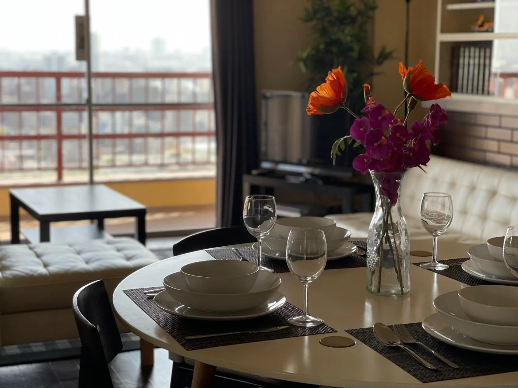 Dining area in Sea View Court Kobe