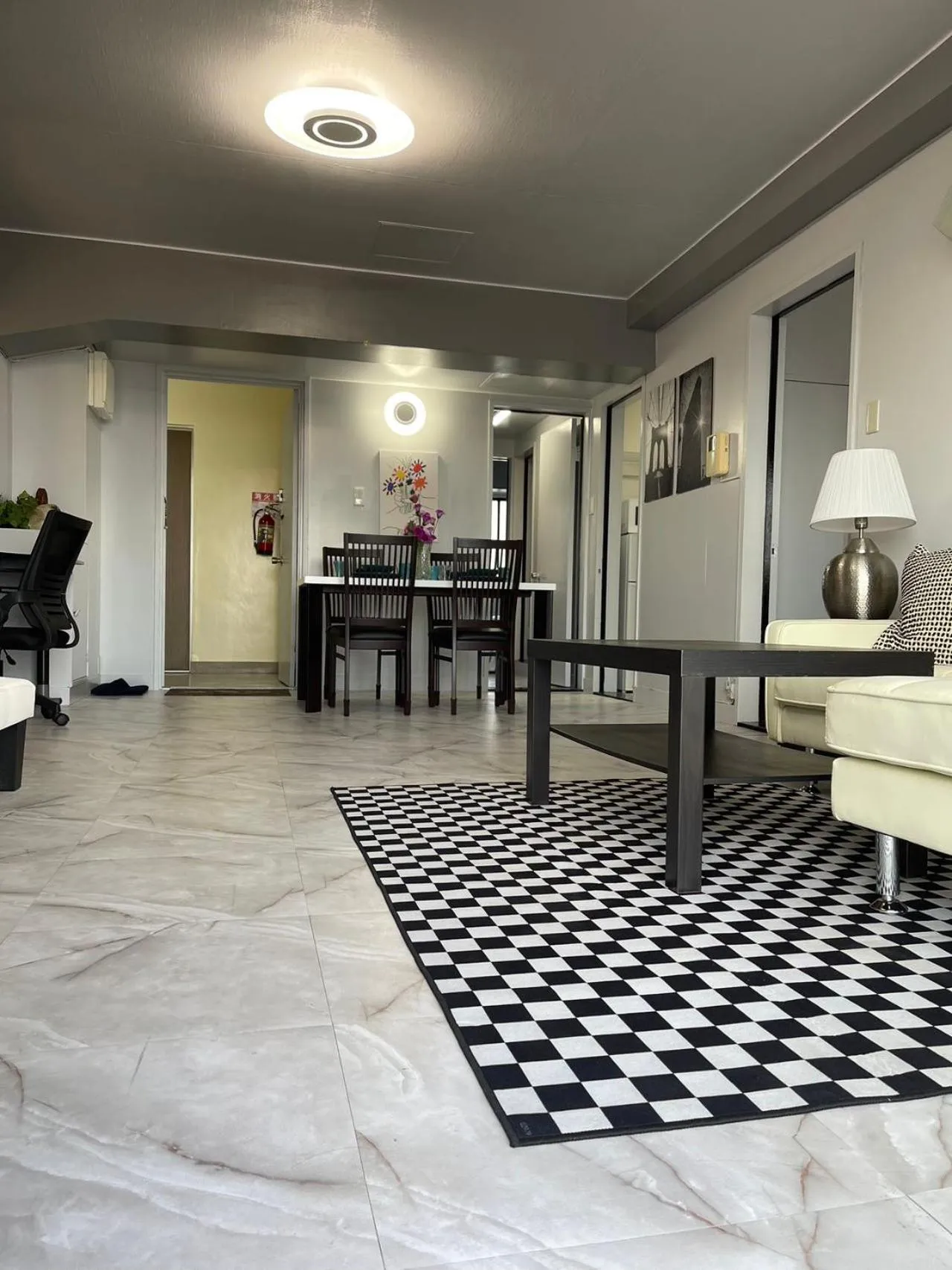 Living room in Sea View Court Kobe