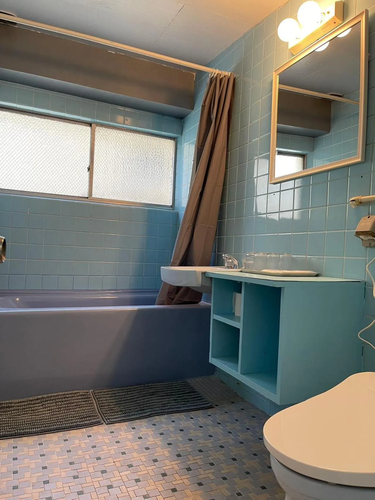 Bathroom in Sea View Court Kobe