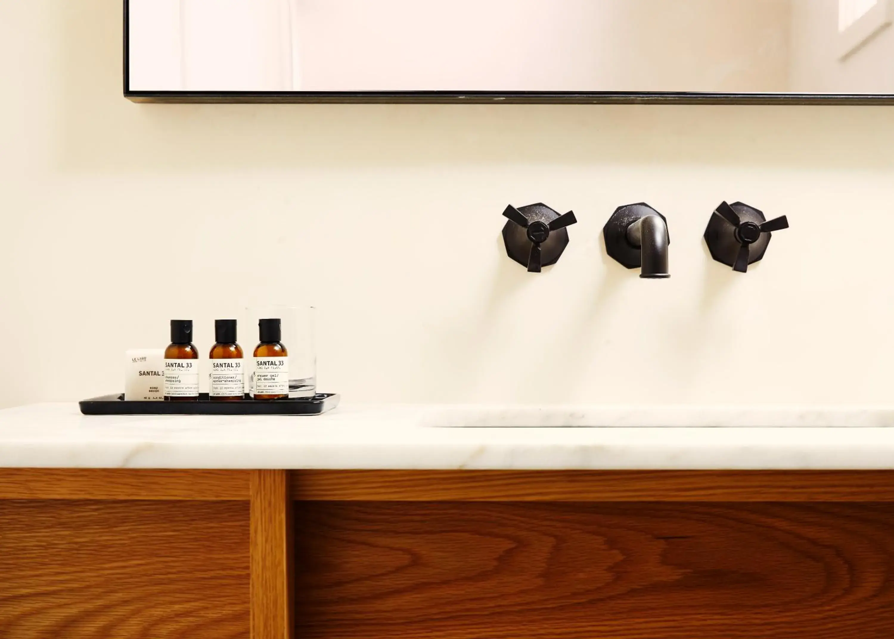 Courtyard King in Marram Courtyard King in Marram