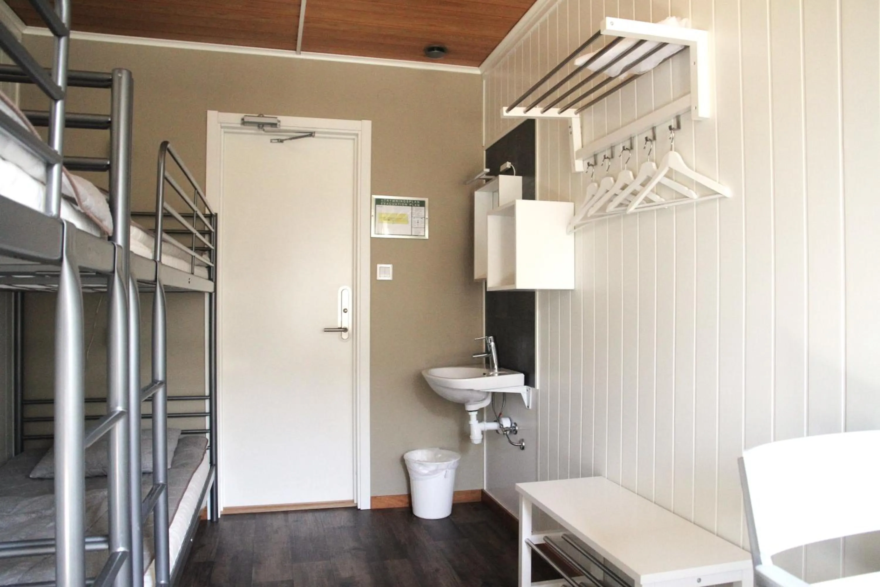 Economy Quadruple Room with Shared Bathroom in STF Hemavans Fjällcenter