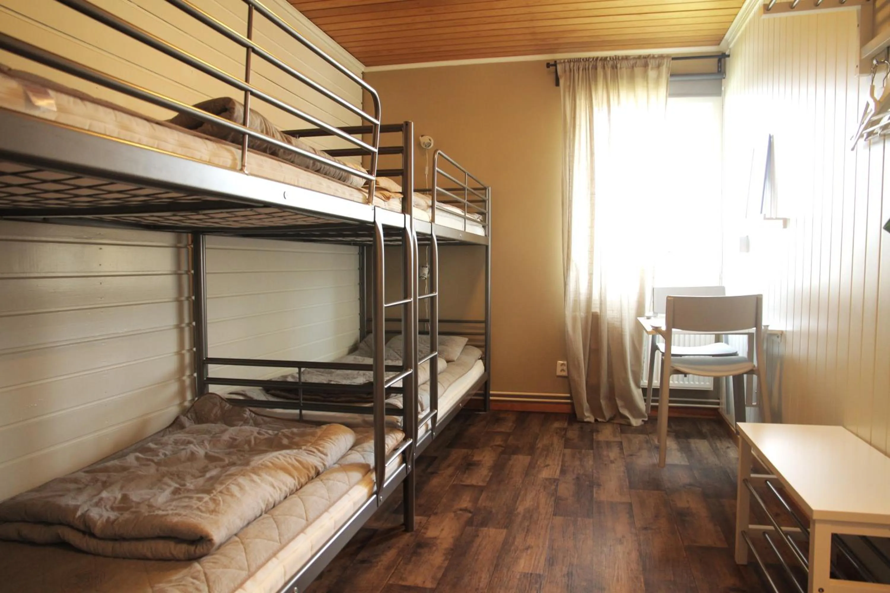 Economy Quadruple Room with Shared Bathroom in STF Hemavans Fjällcenter