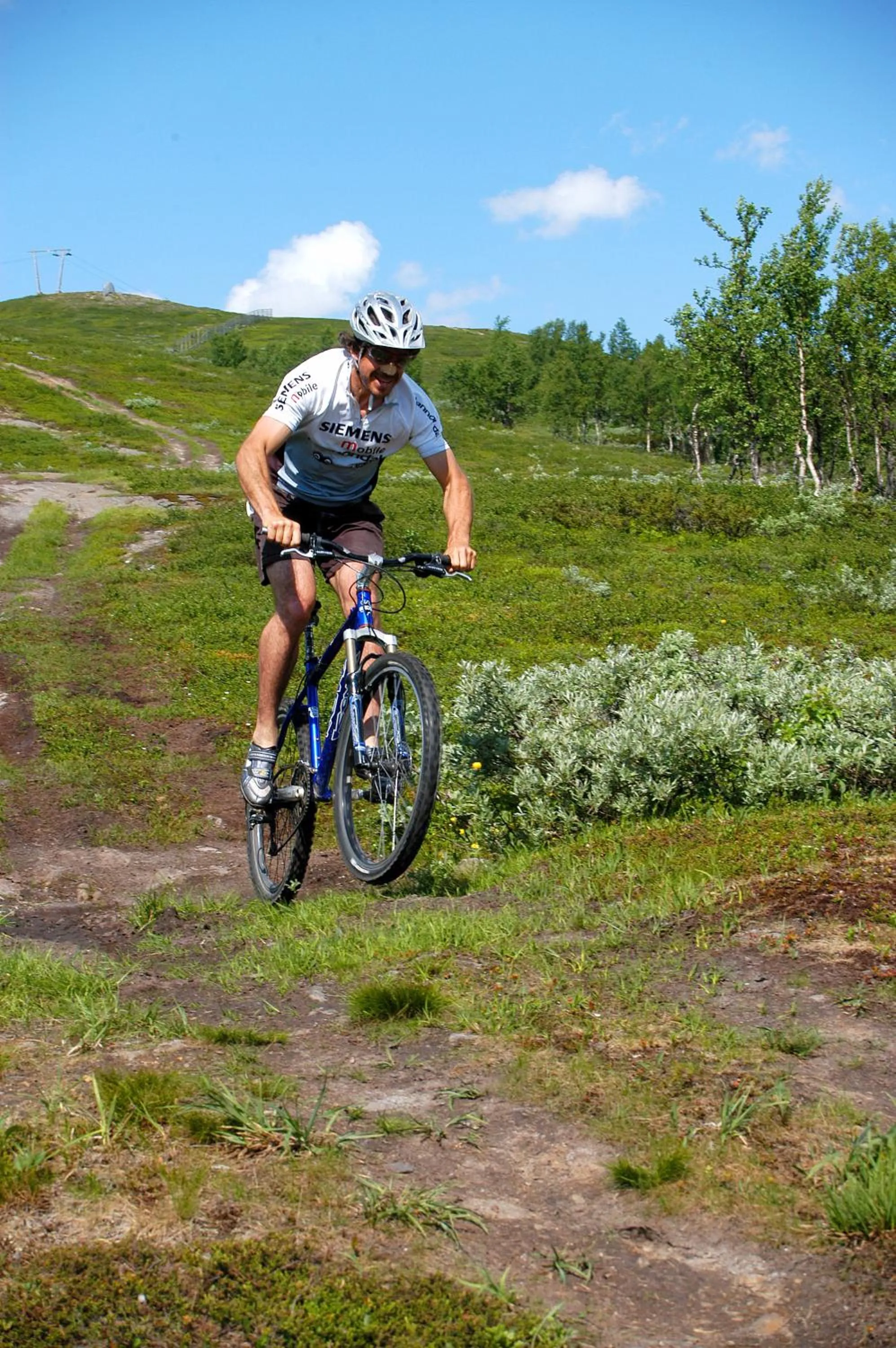 Cycling in Hemavans Fjällcenter