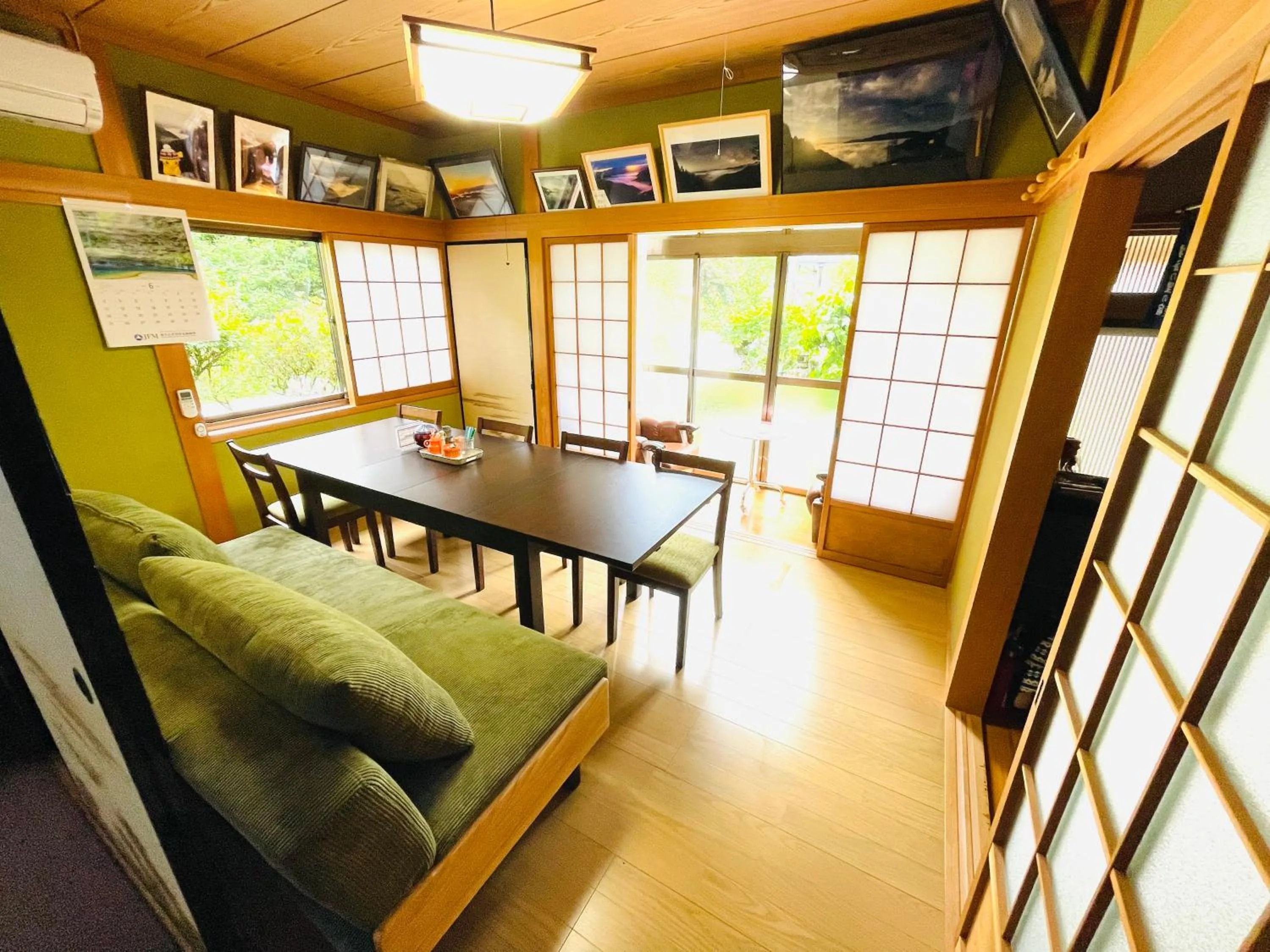 Communal lounge/ TV room in Inn Unkai no Sato no Yado 民宿 雲海の里の宿