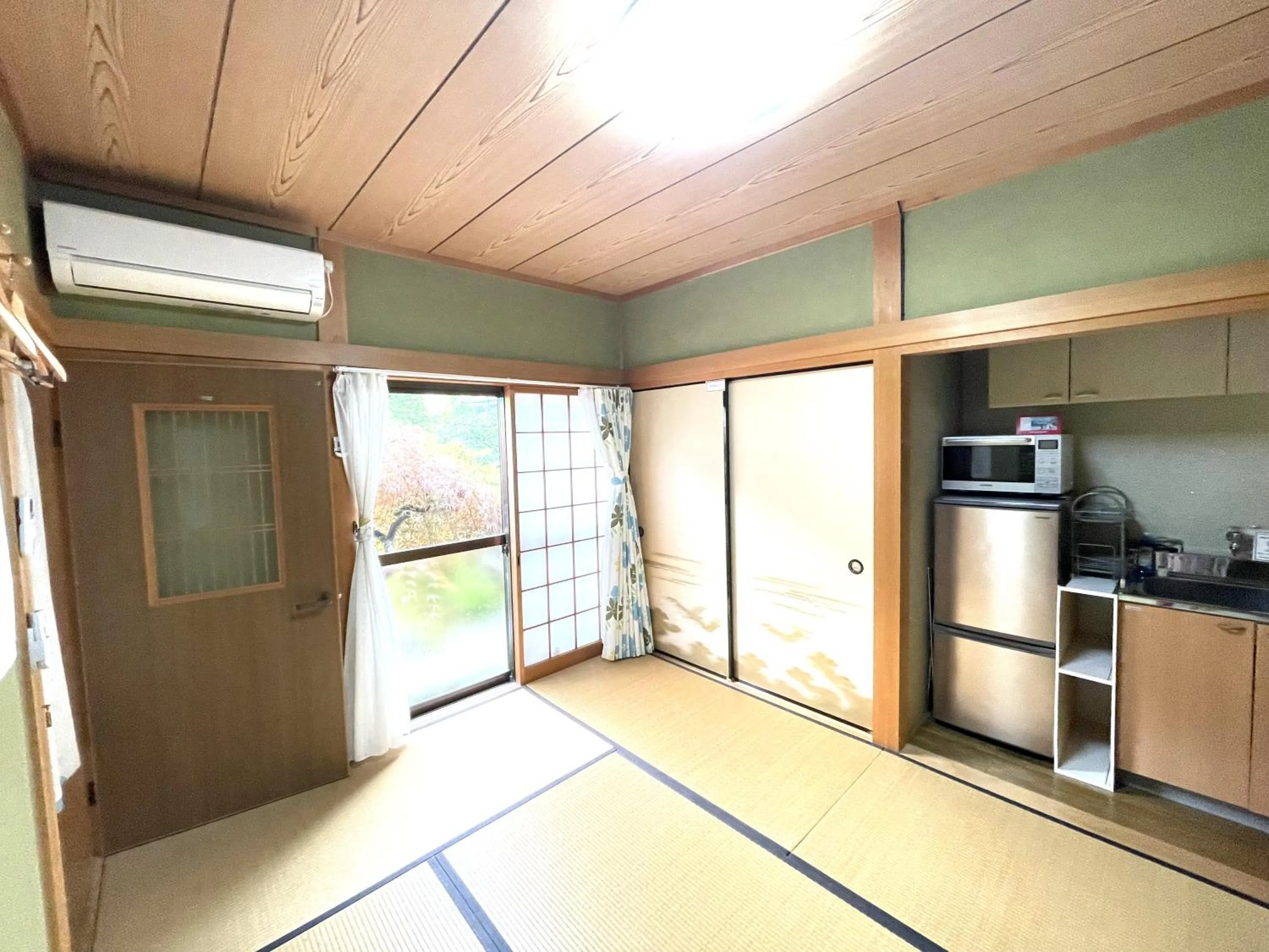 Kitchen or kitchenette in Inn Unkai no Sato no Yado 民宿 雲海の里の宿