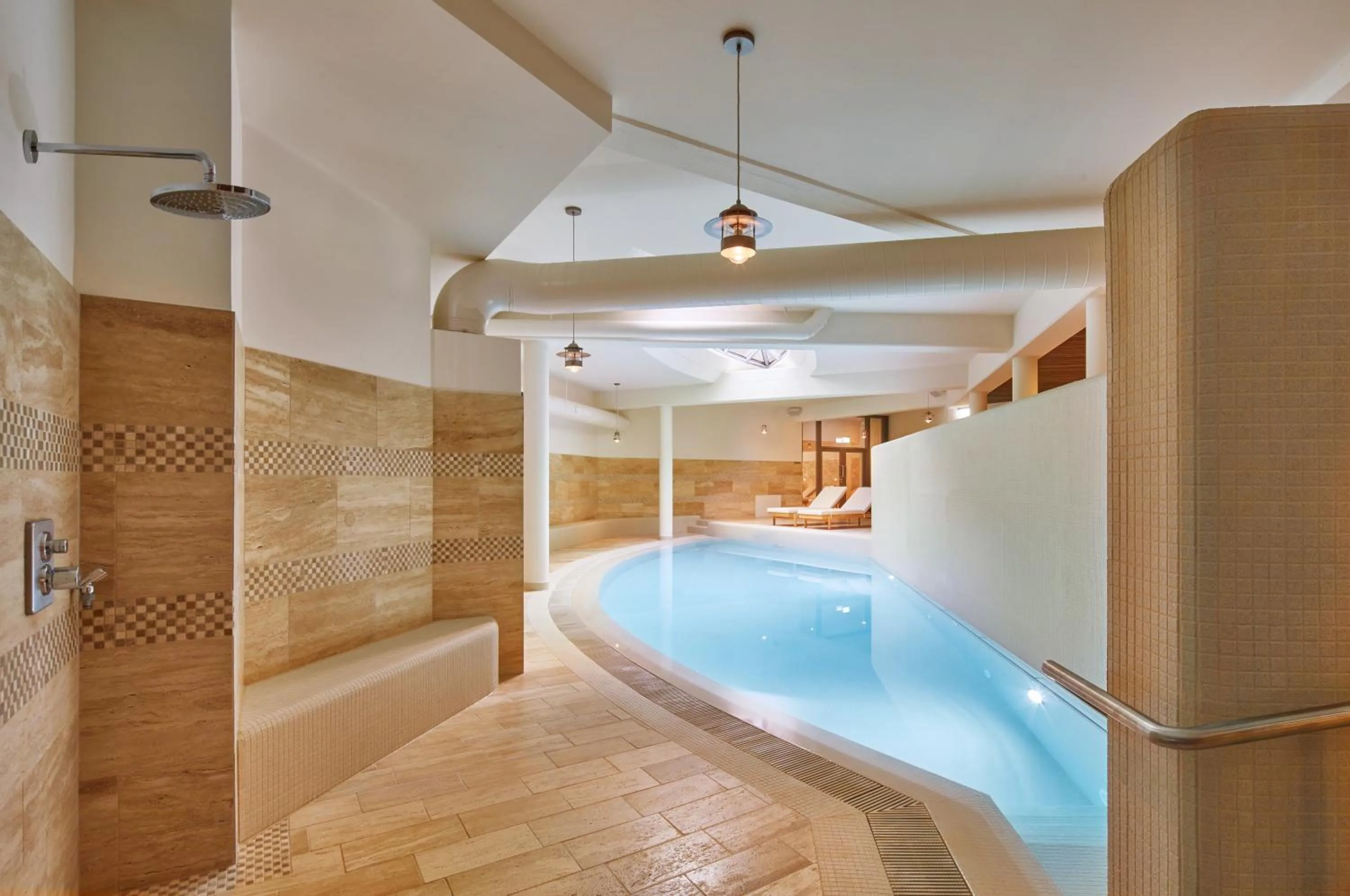 Swimming pool in ElzLand Hotel Pfauen WELLNESS & SPA