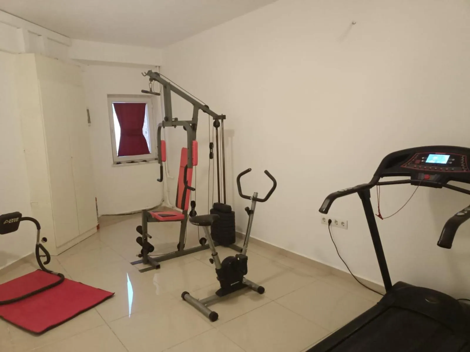 Fitness centre/facilities in Ayapam Hotel